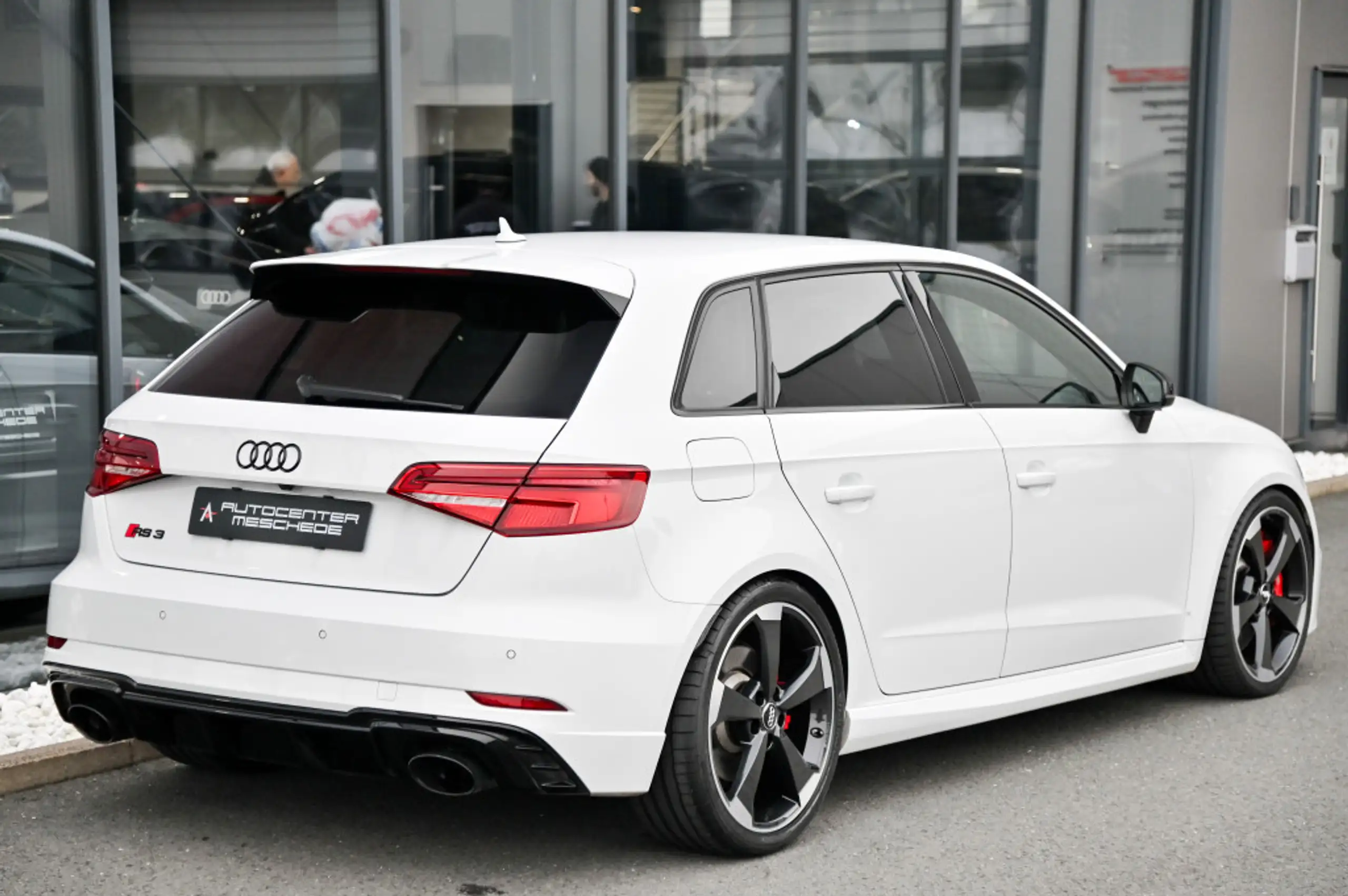 Audi - RS3