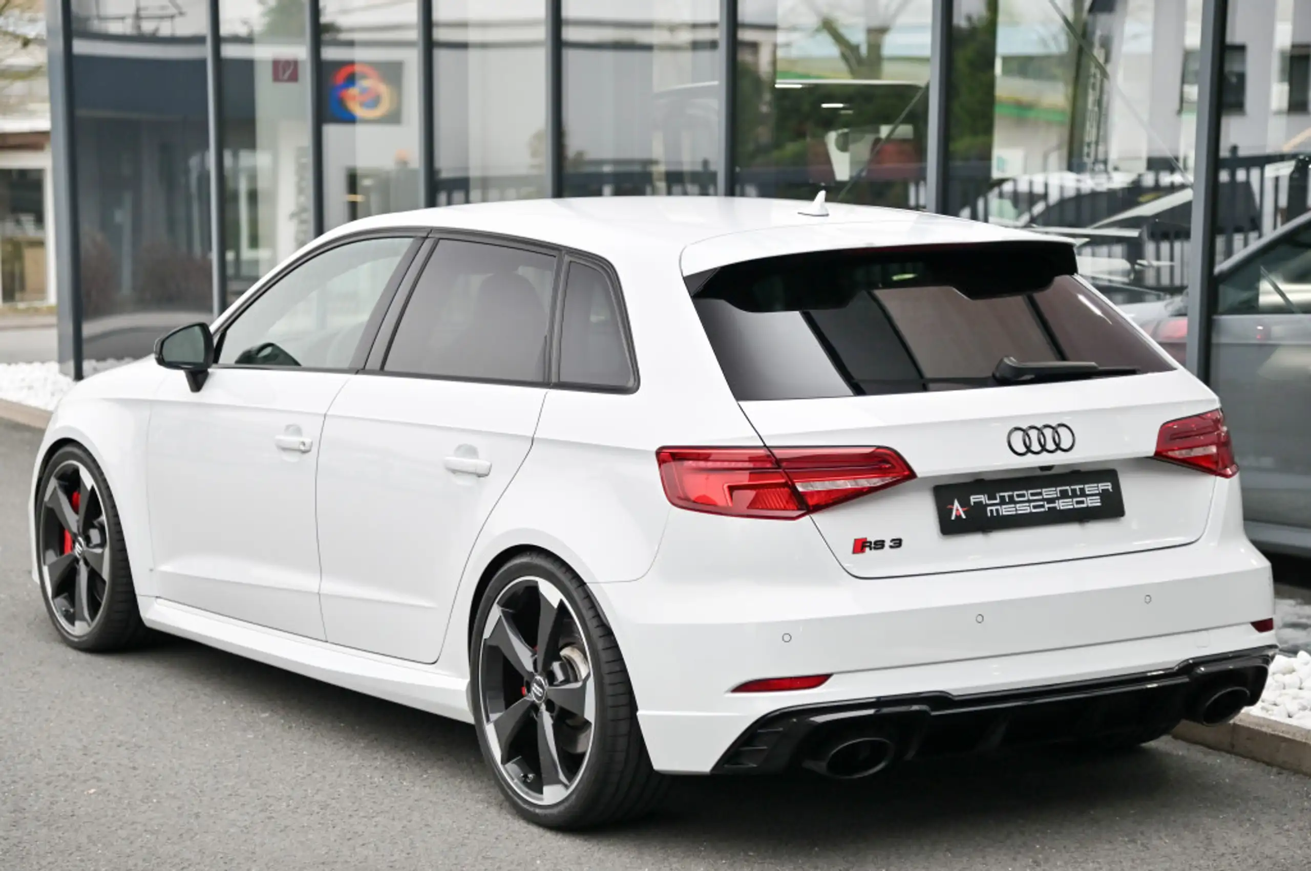 Audi - RS3