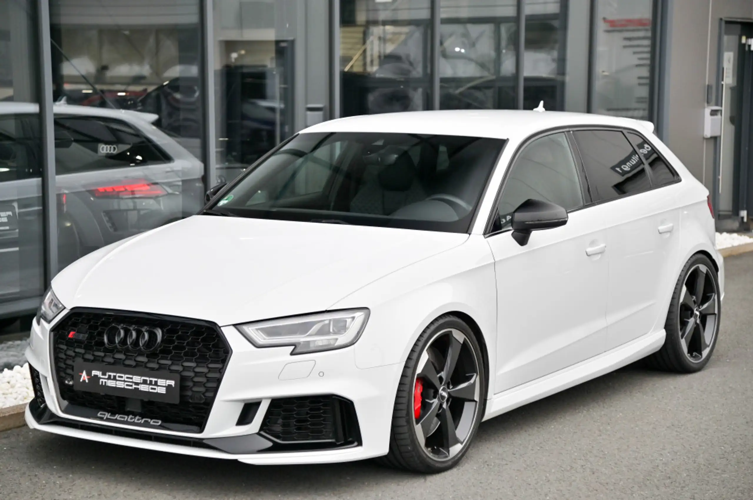 Audi - RS3