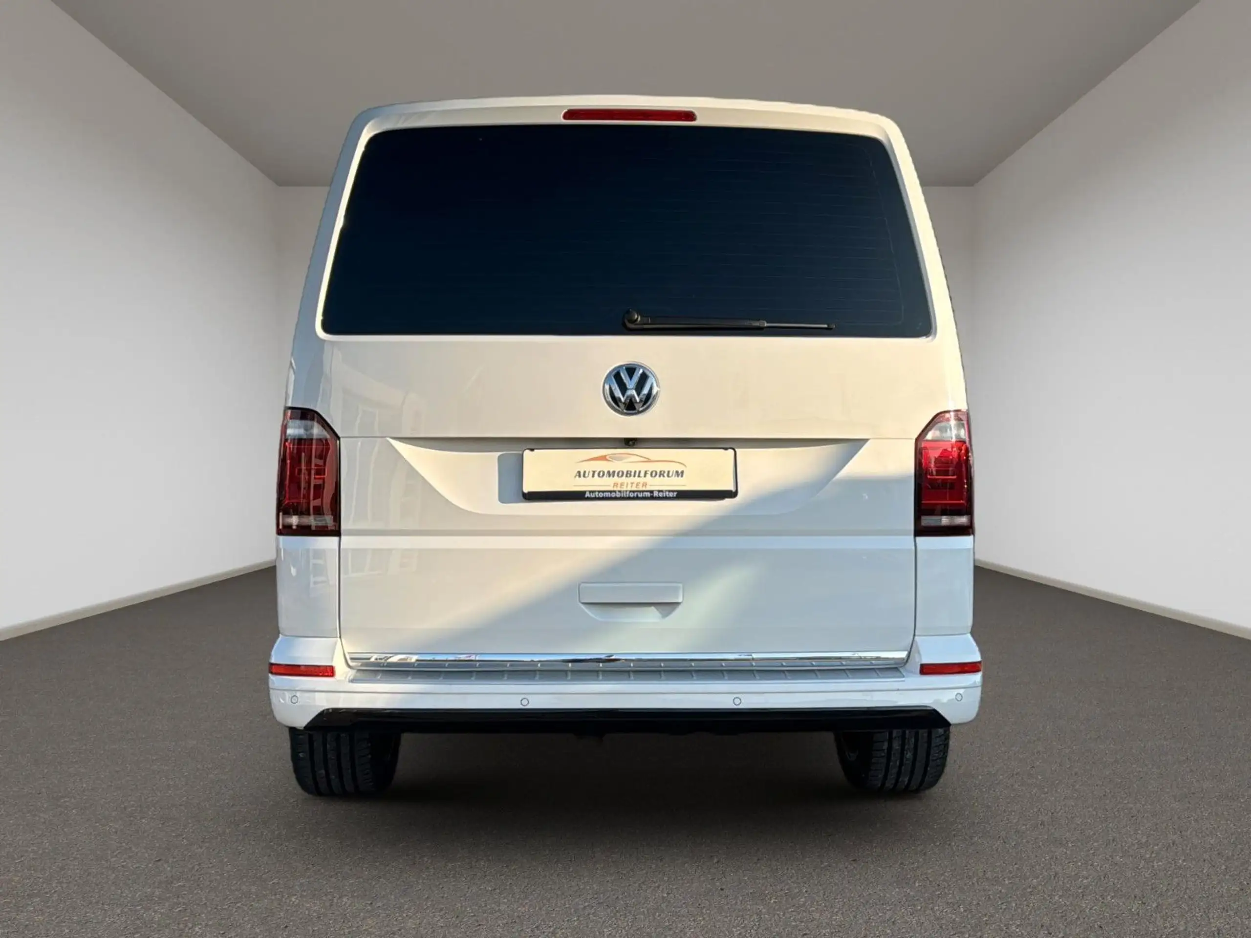 Volkswagen - T6 Multivan