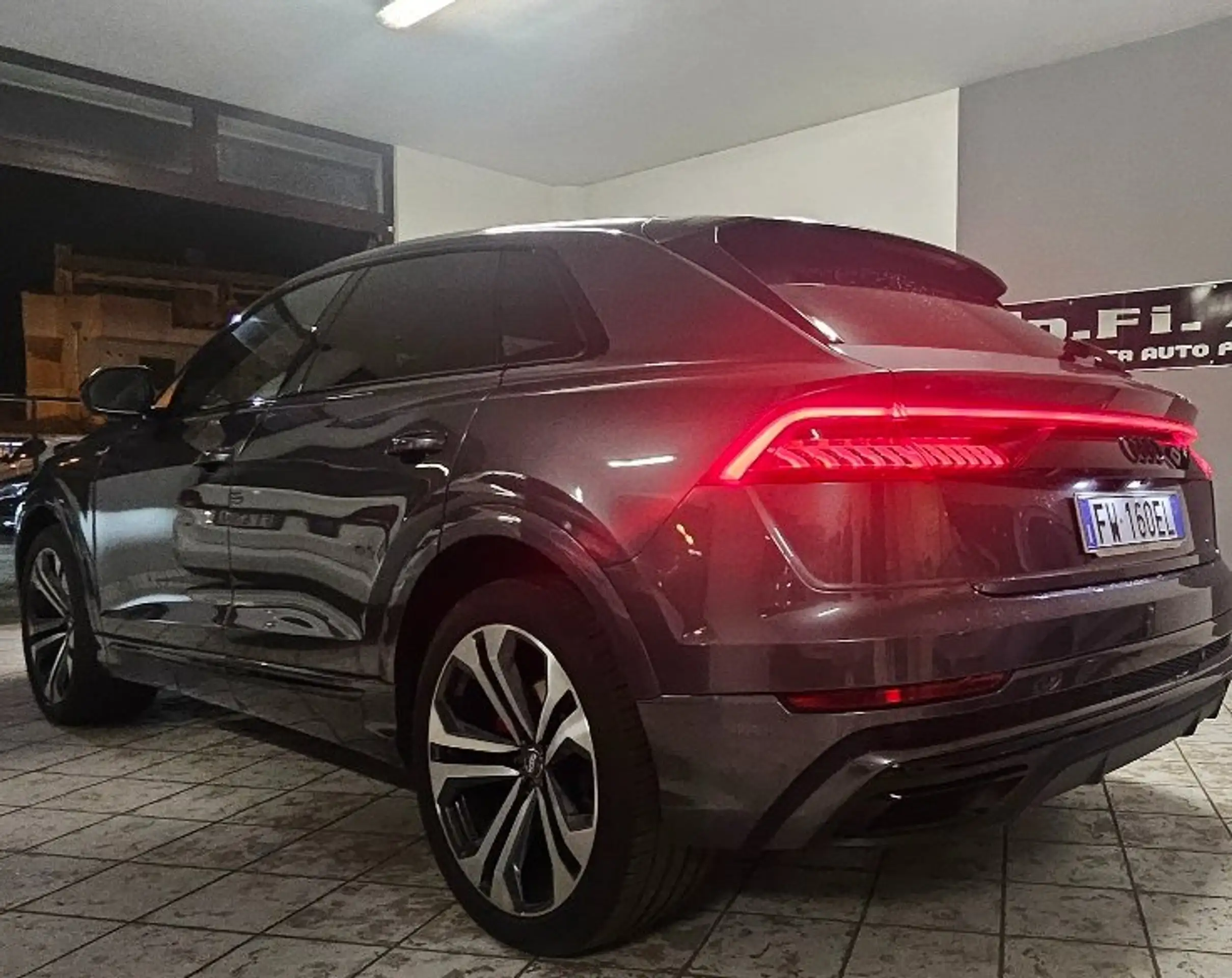 Audi - Q8