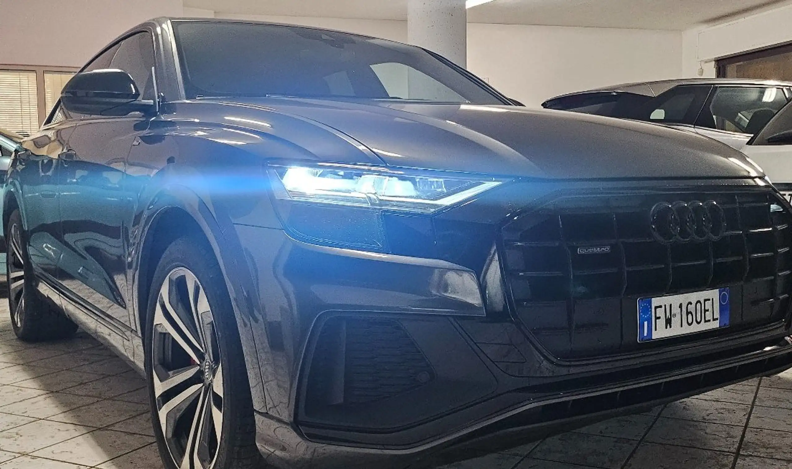 Audi - Q8