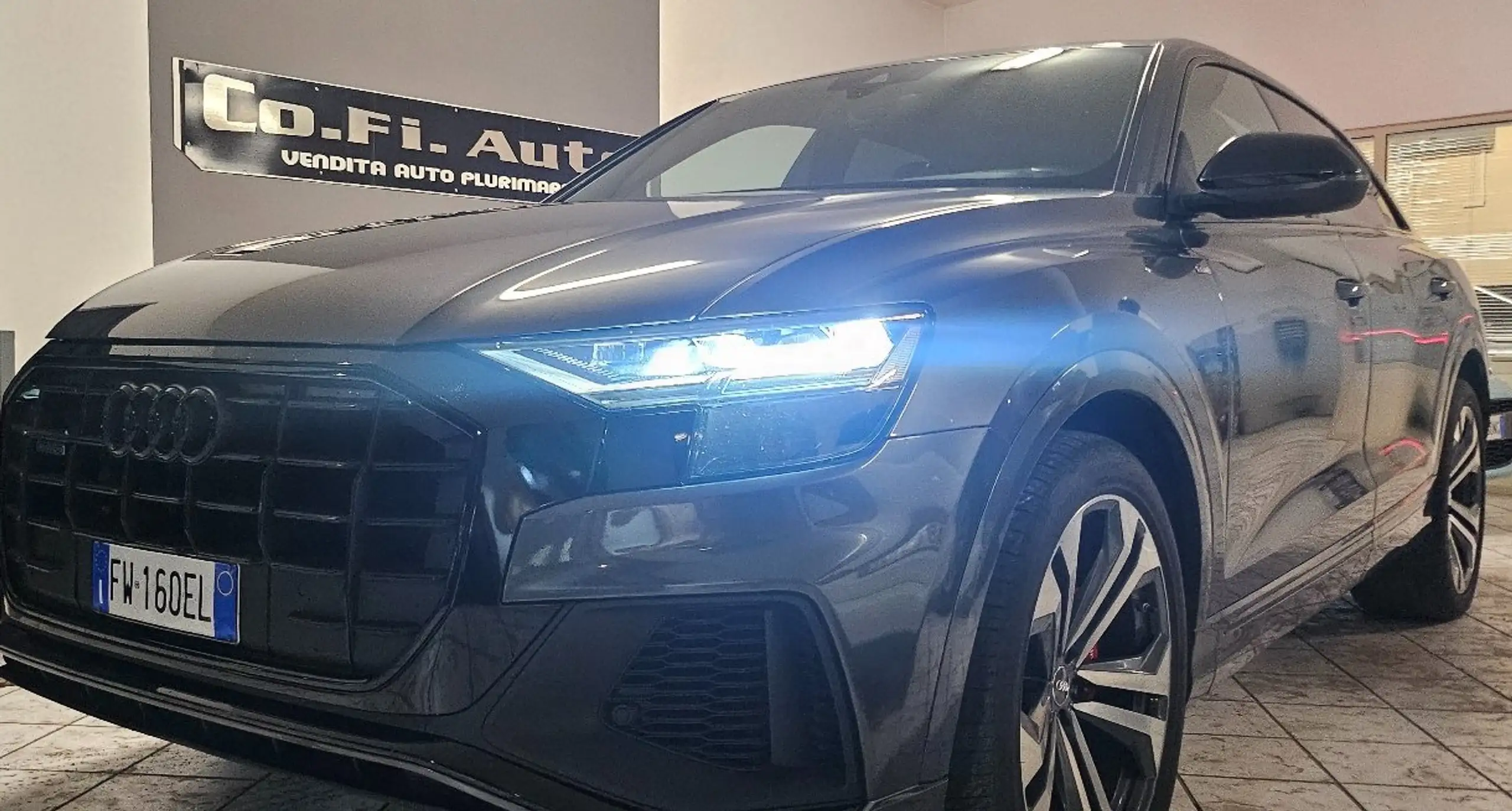 Audi - Q8