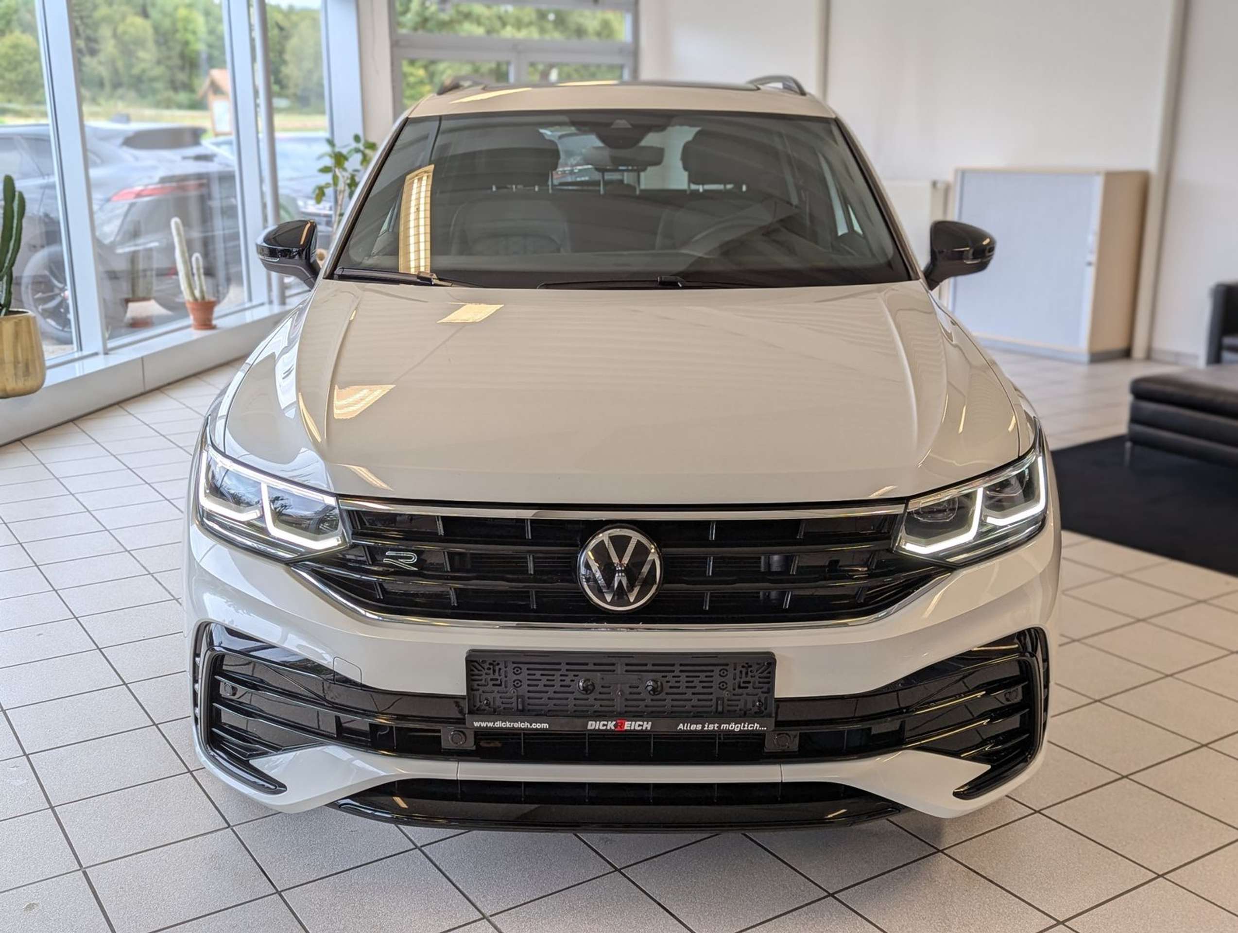 Volkswagen - Tiguan