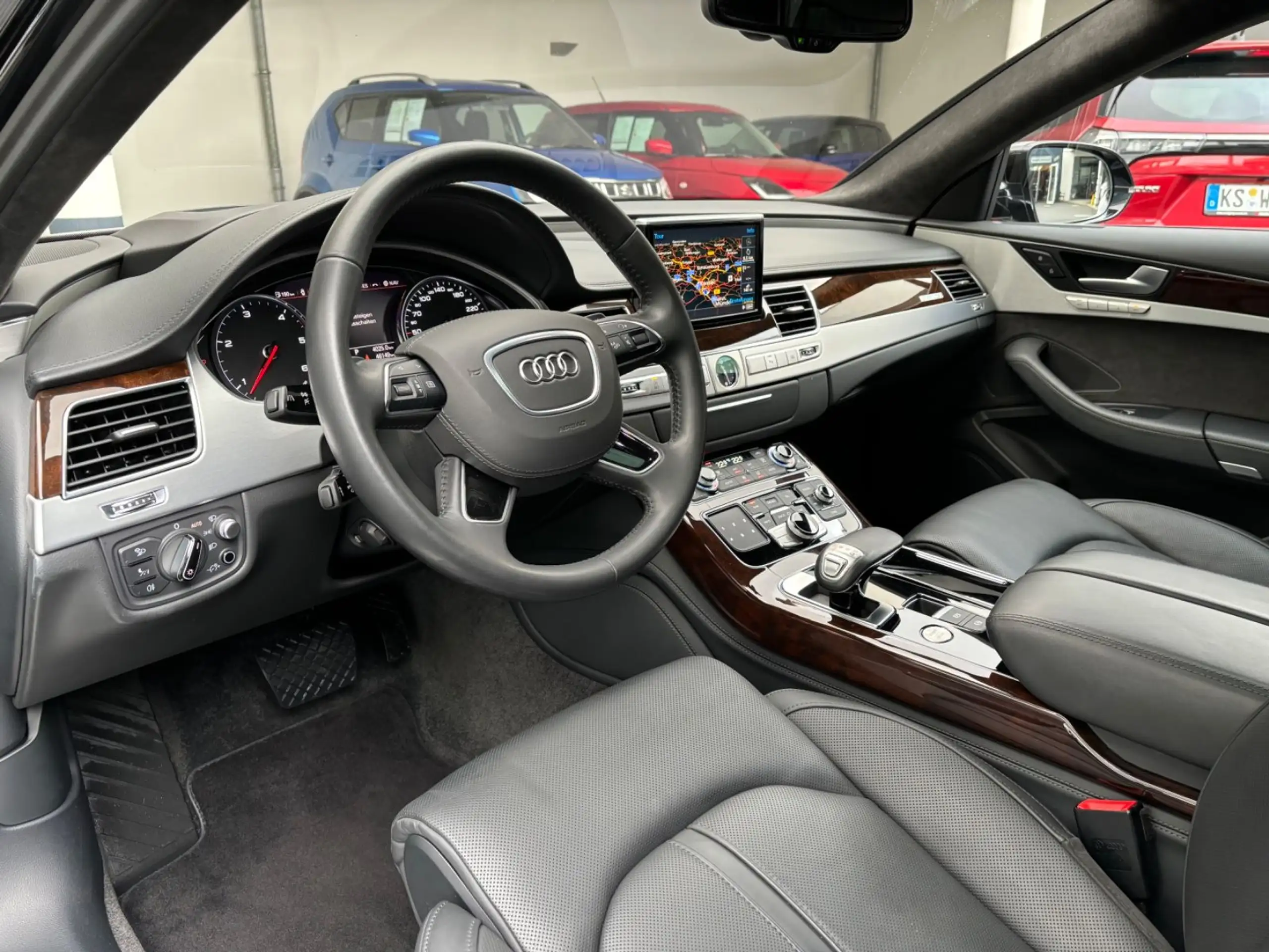 Audi - A8