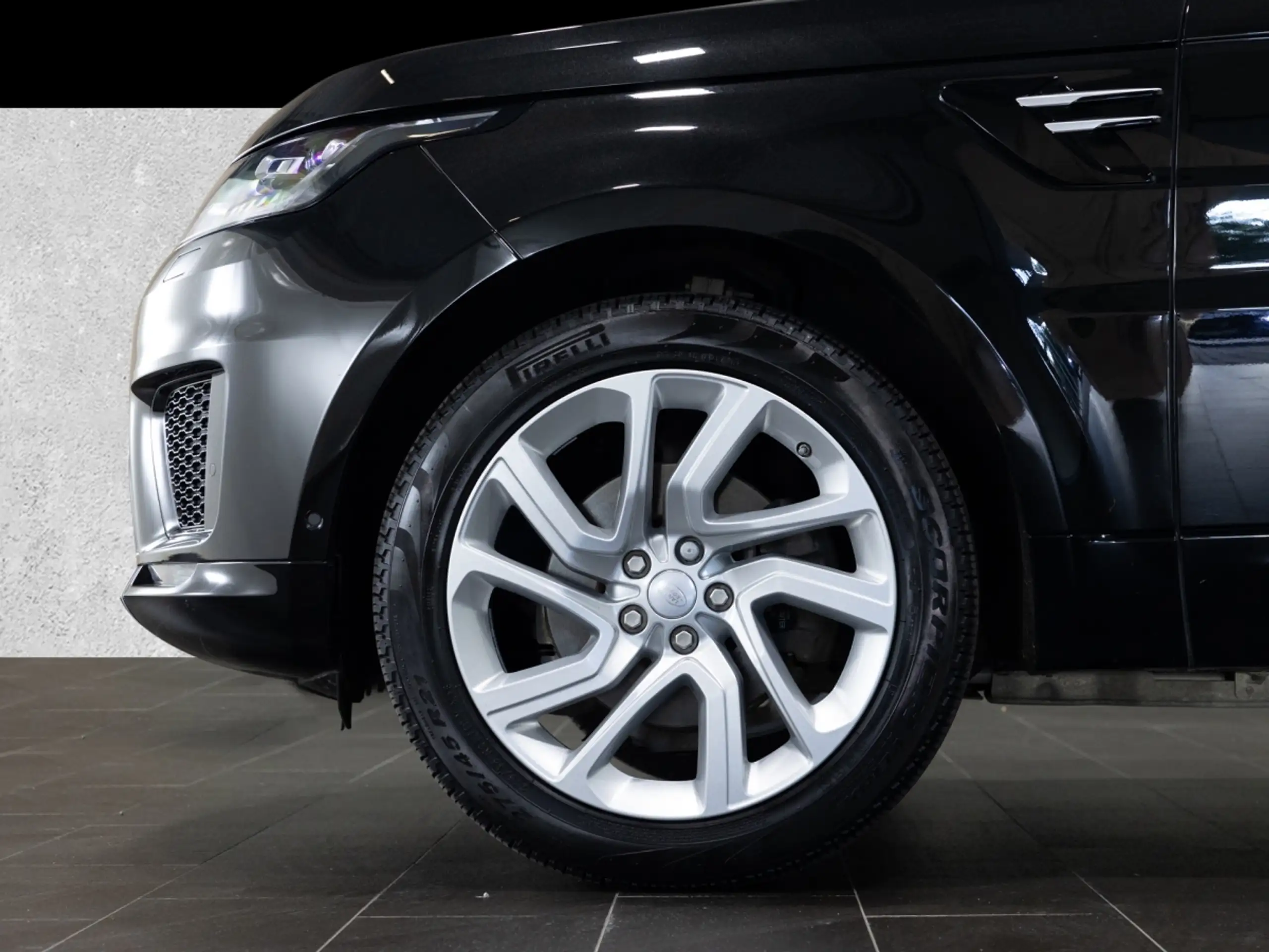 Land Rover - Range Rover Sport