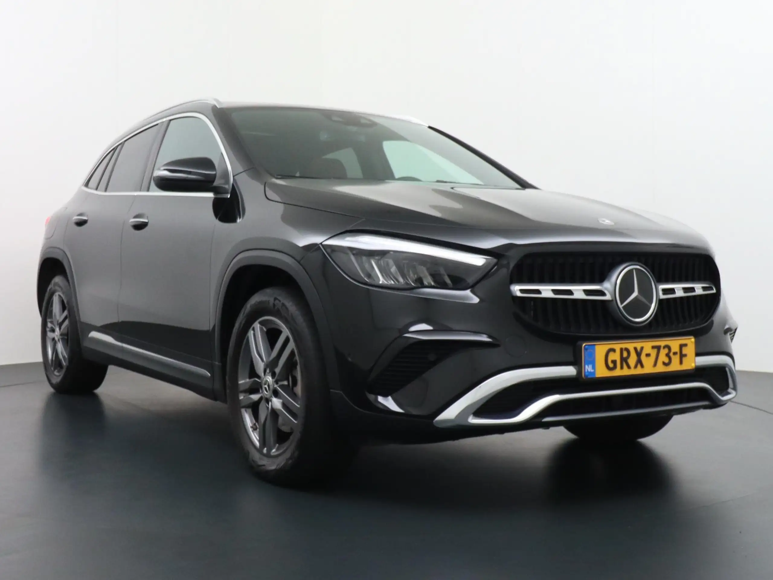 Mercedes-Benz - GLA 250