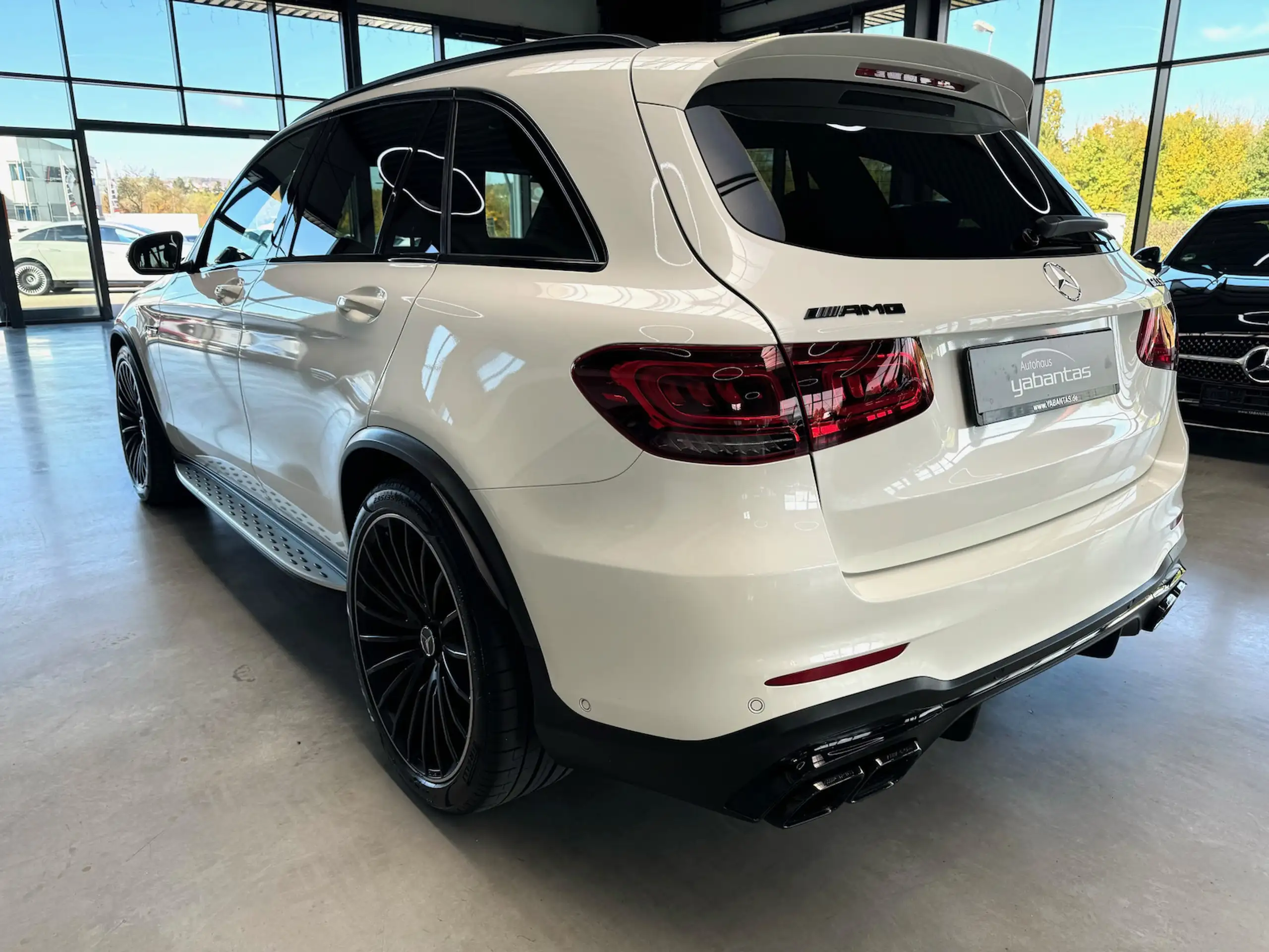 Mercedes-Benz - GLC 63 AMG