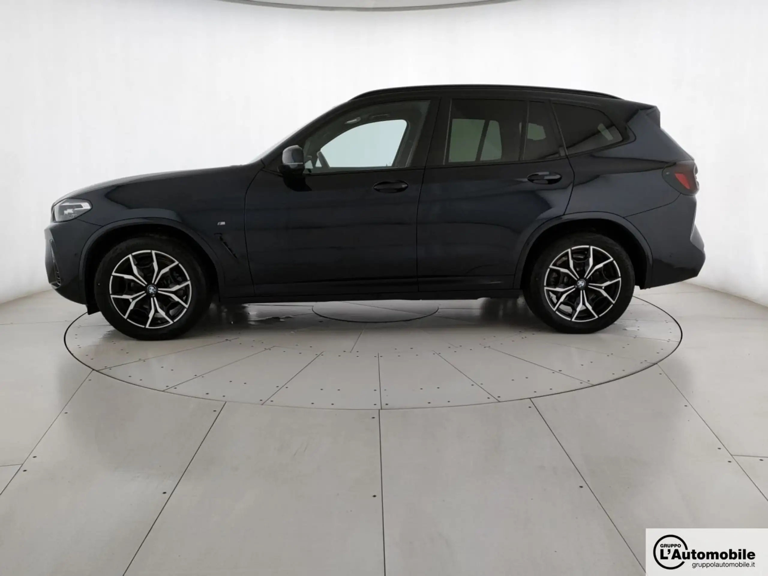 BMW - X3