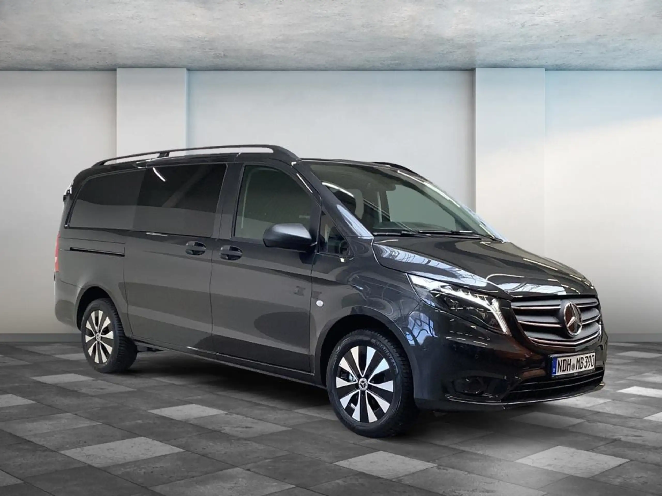 Mercedes-Benz - Vito