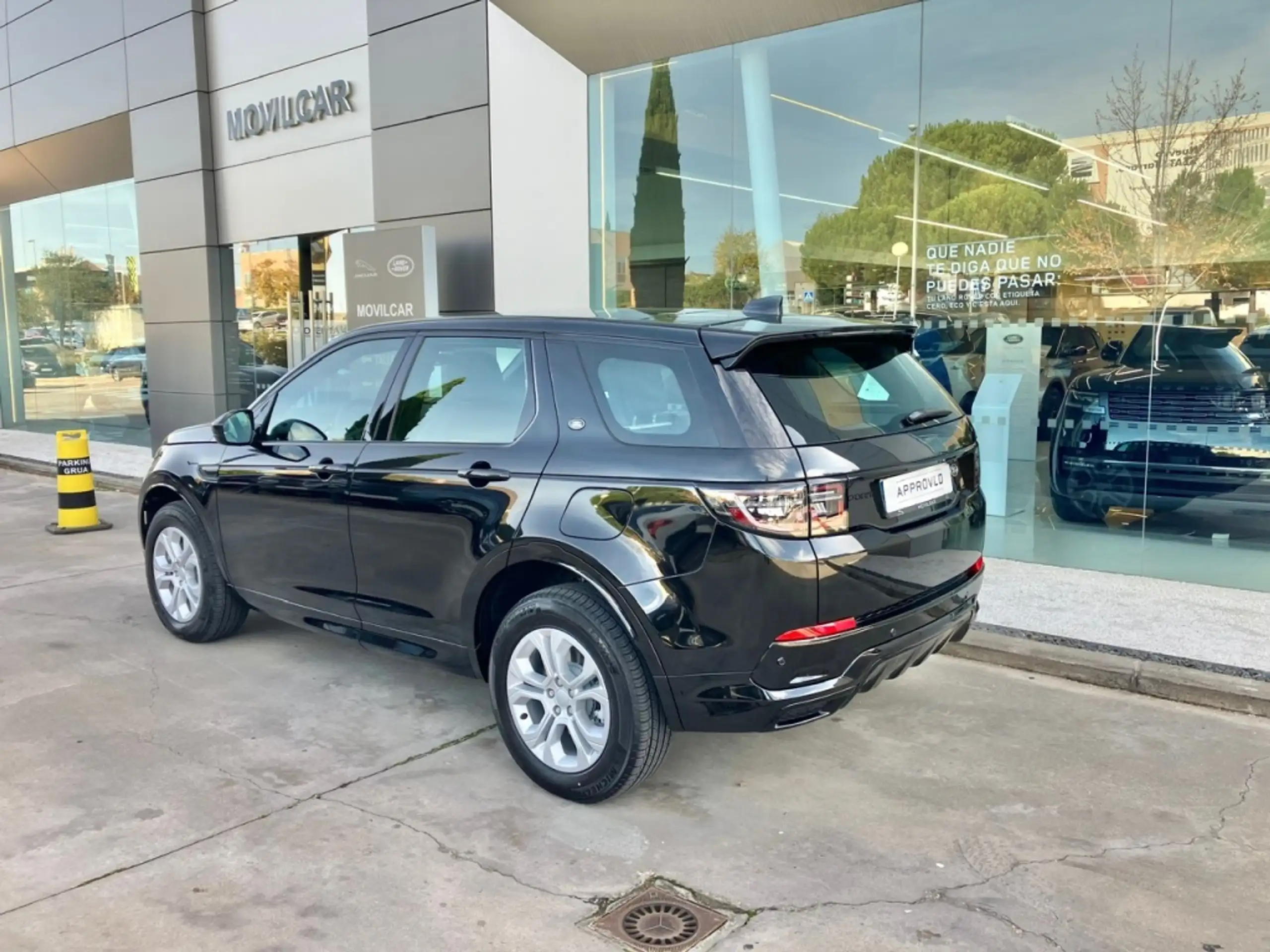 Land Rover - Discovery Sport