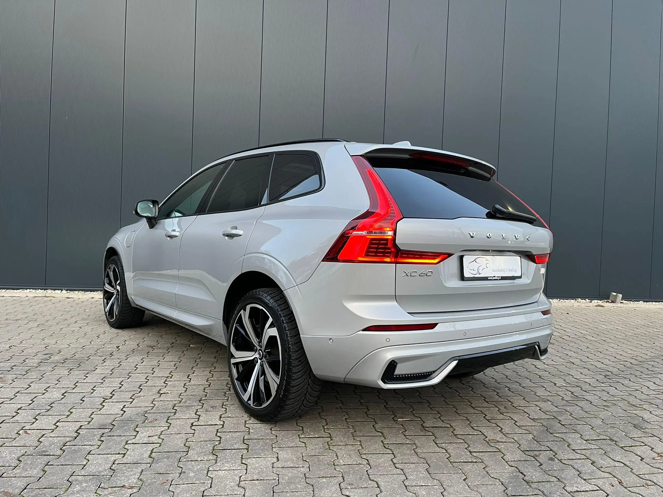 Volvo - XC60