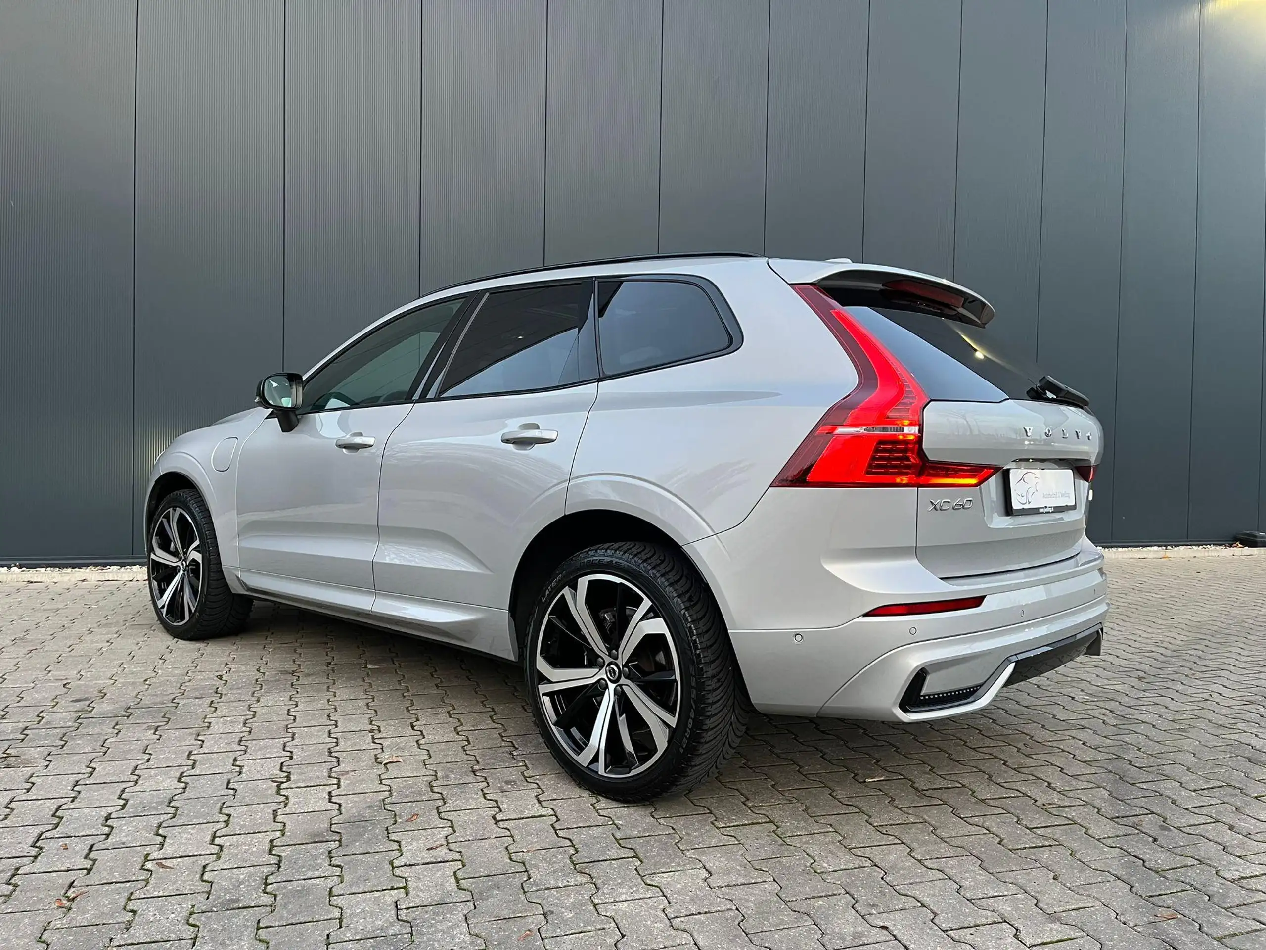 Volvo - XC60