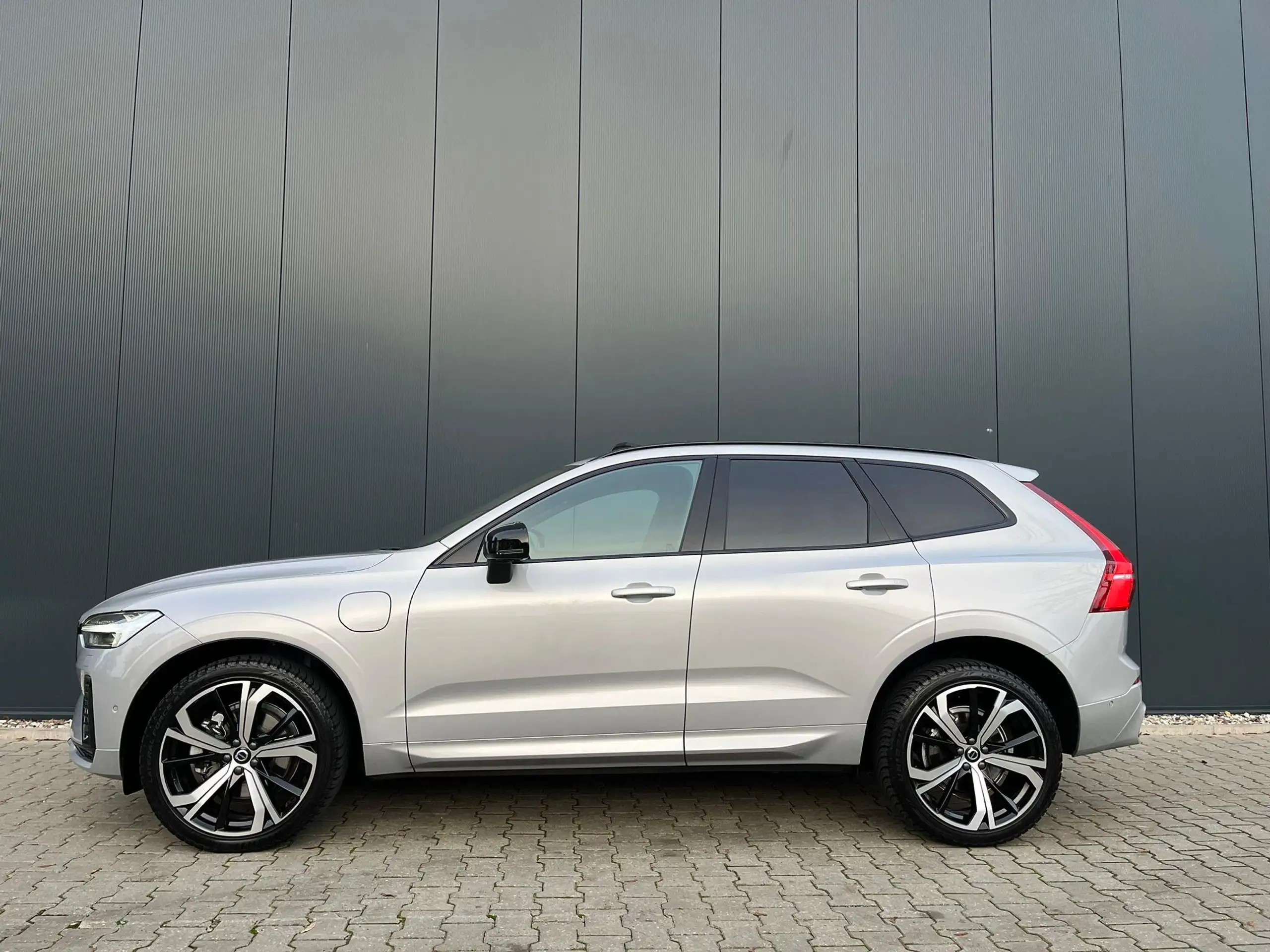 Volvo - XC60