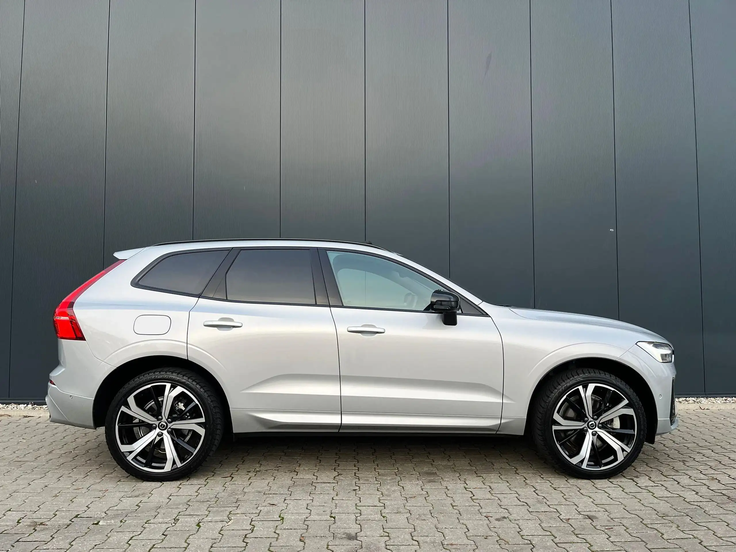 Volvo - XC60