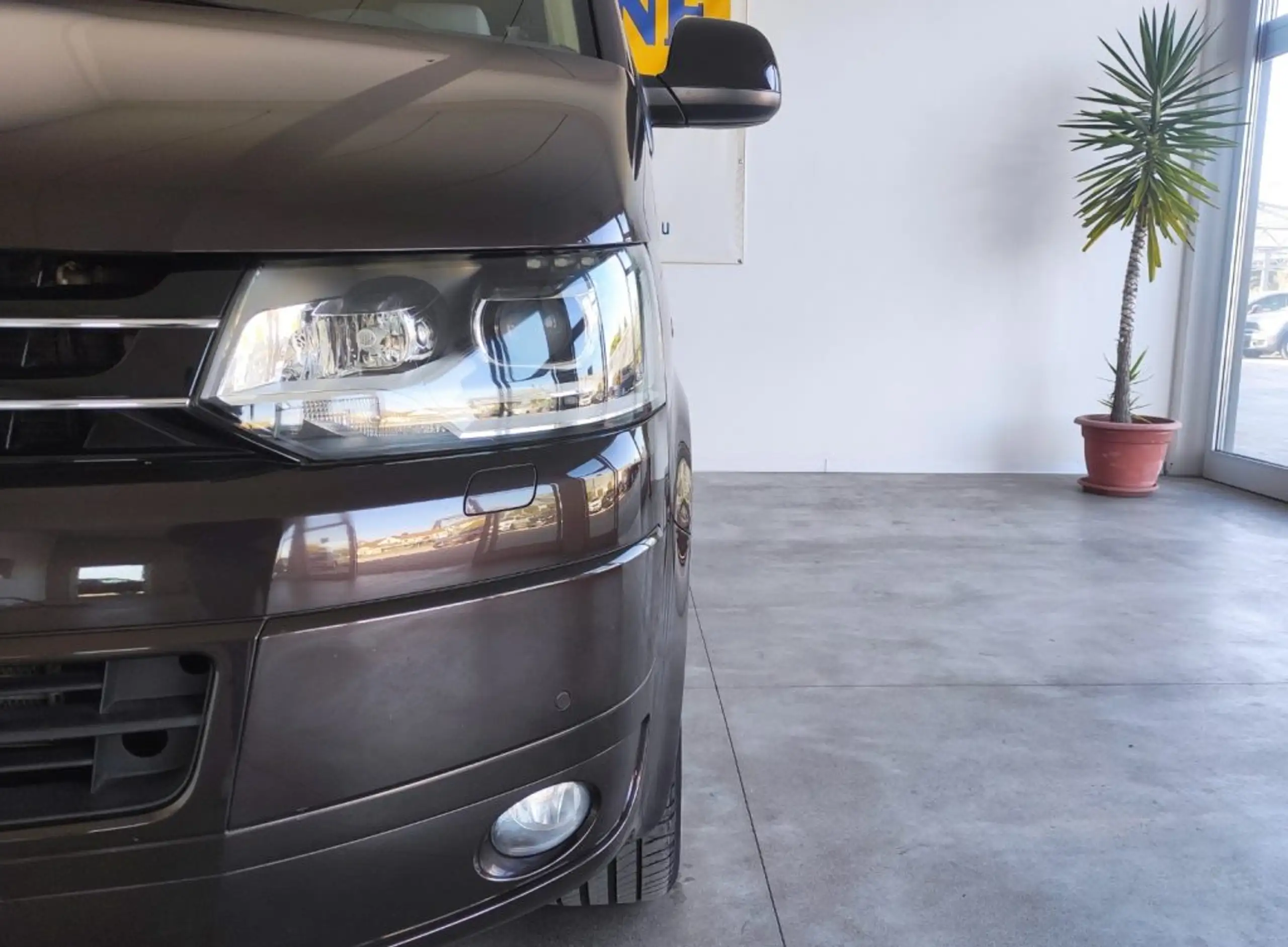 Volkswagen - T5 California