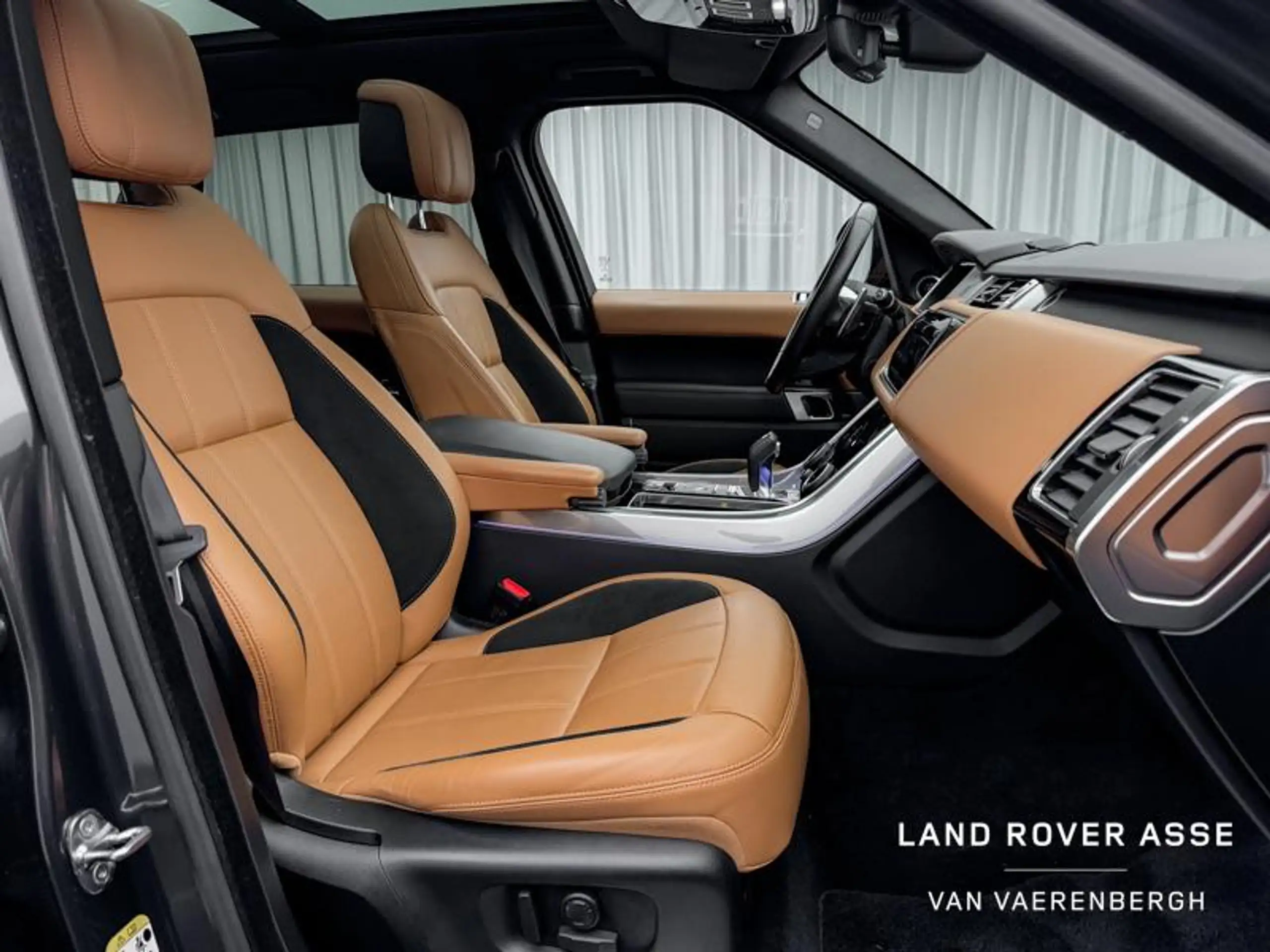 Land Rover - Range Rover Sport