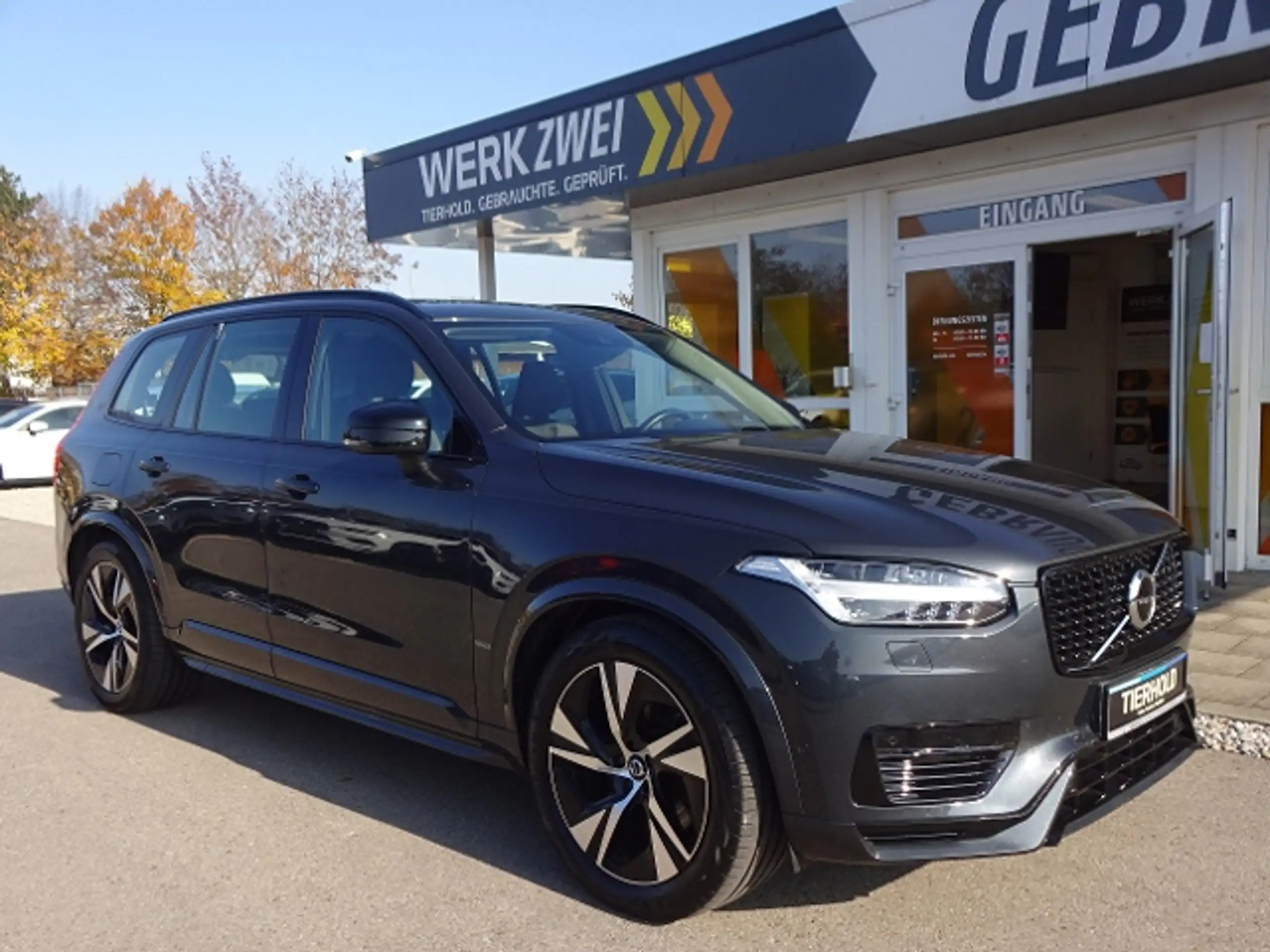 Volvo - XC90