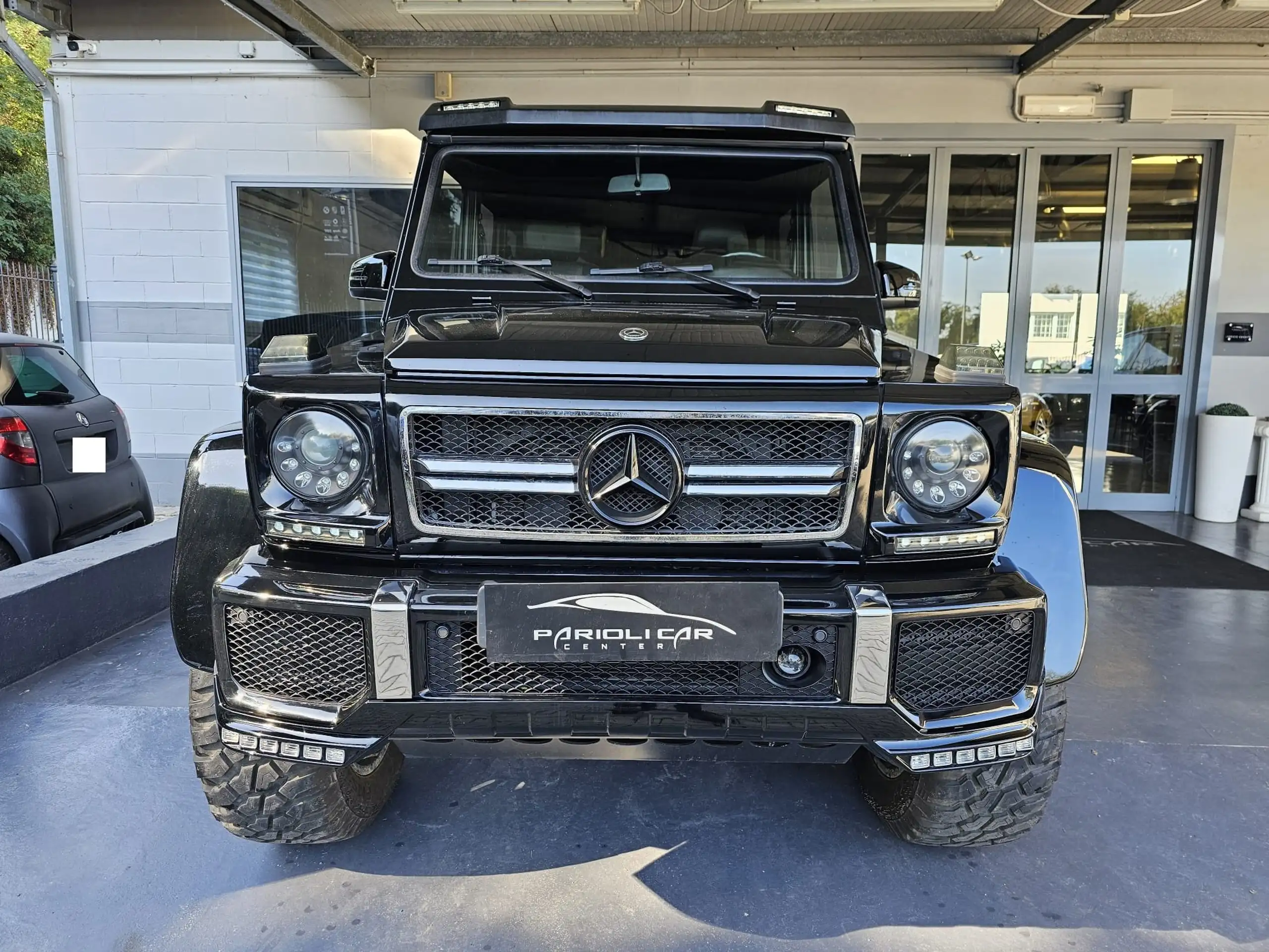 Mercedes-Benz - G