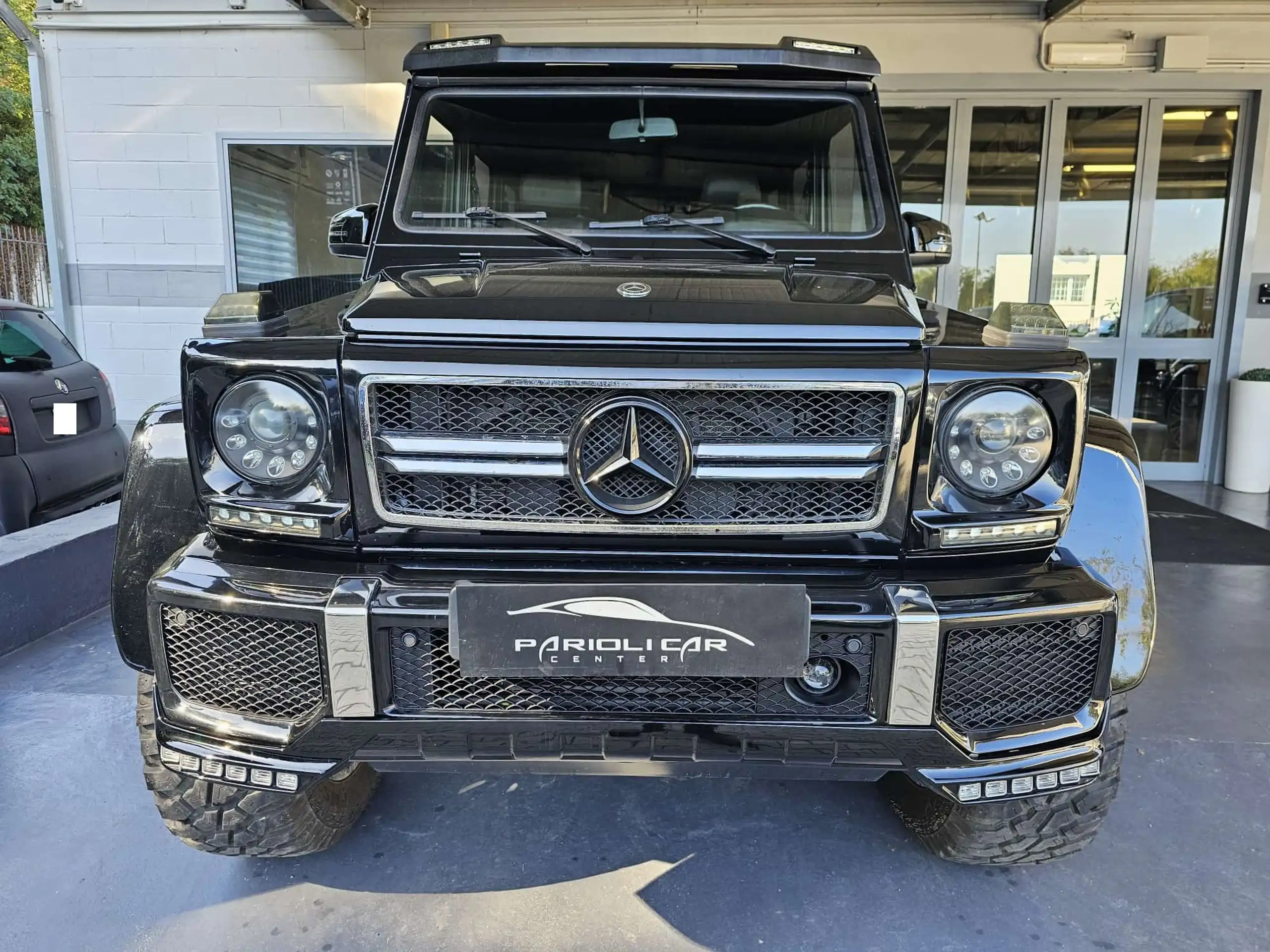 Mercedes-Benz - G