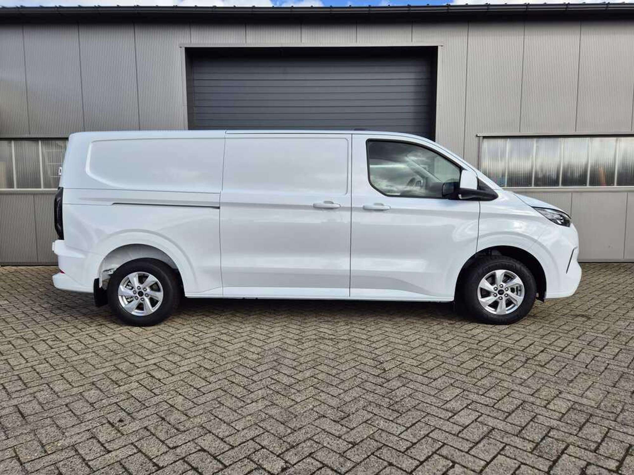 Ford - Transit Custom