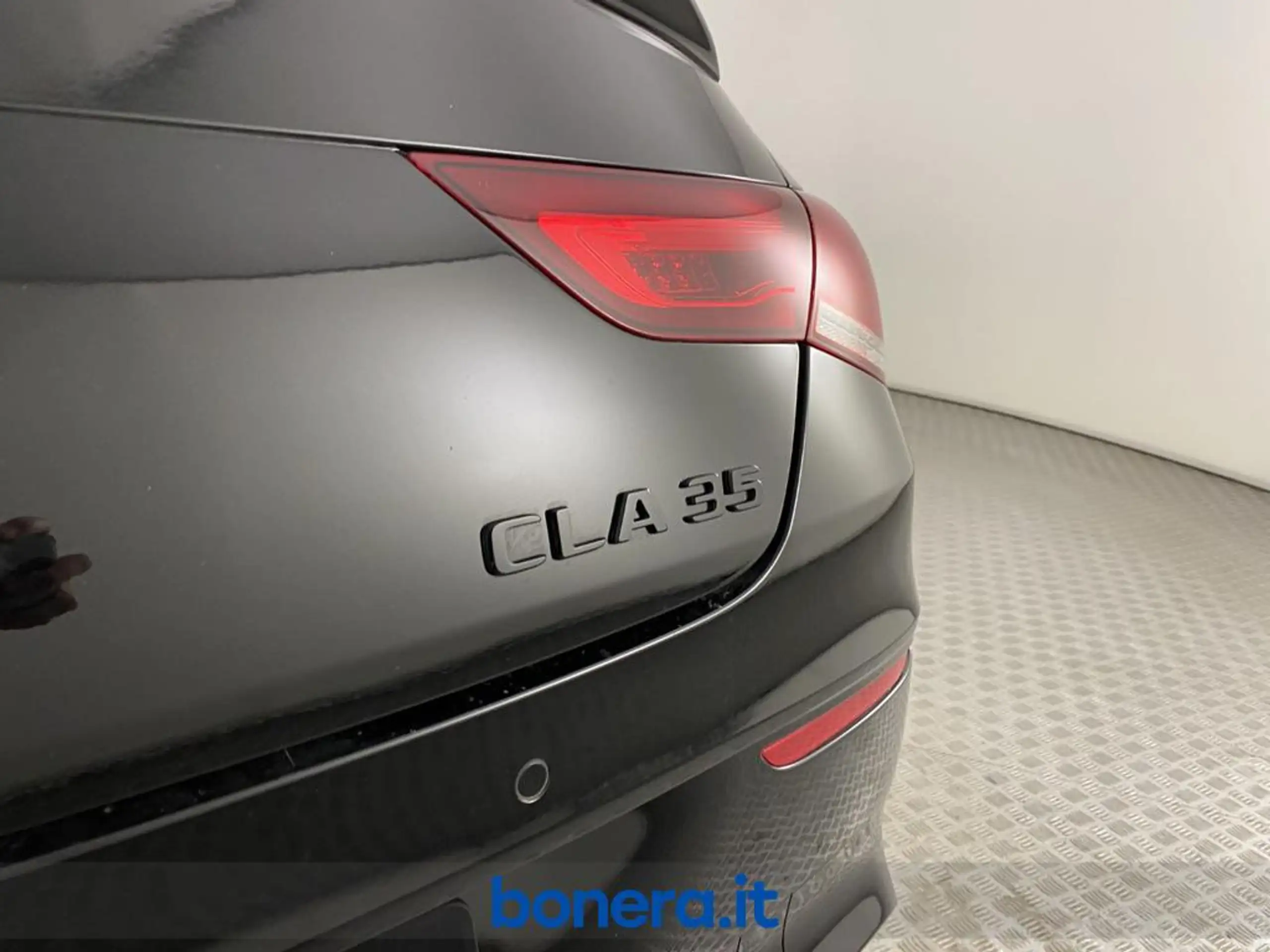 Mercedes-Benz - CLA 35 AMG