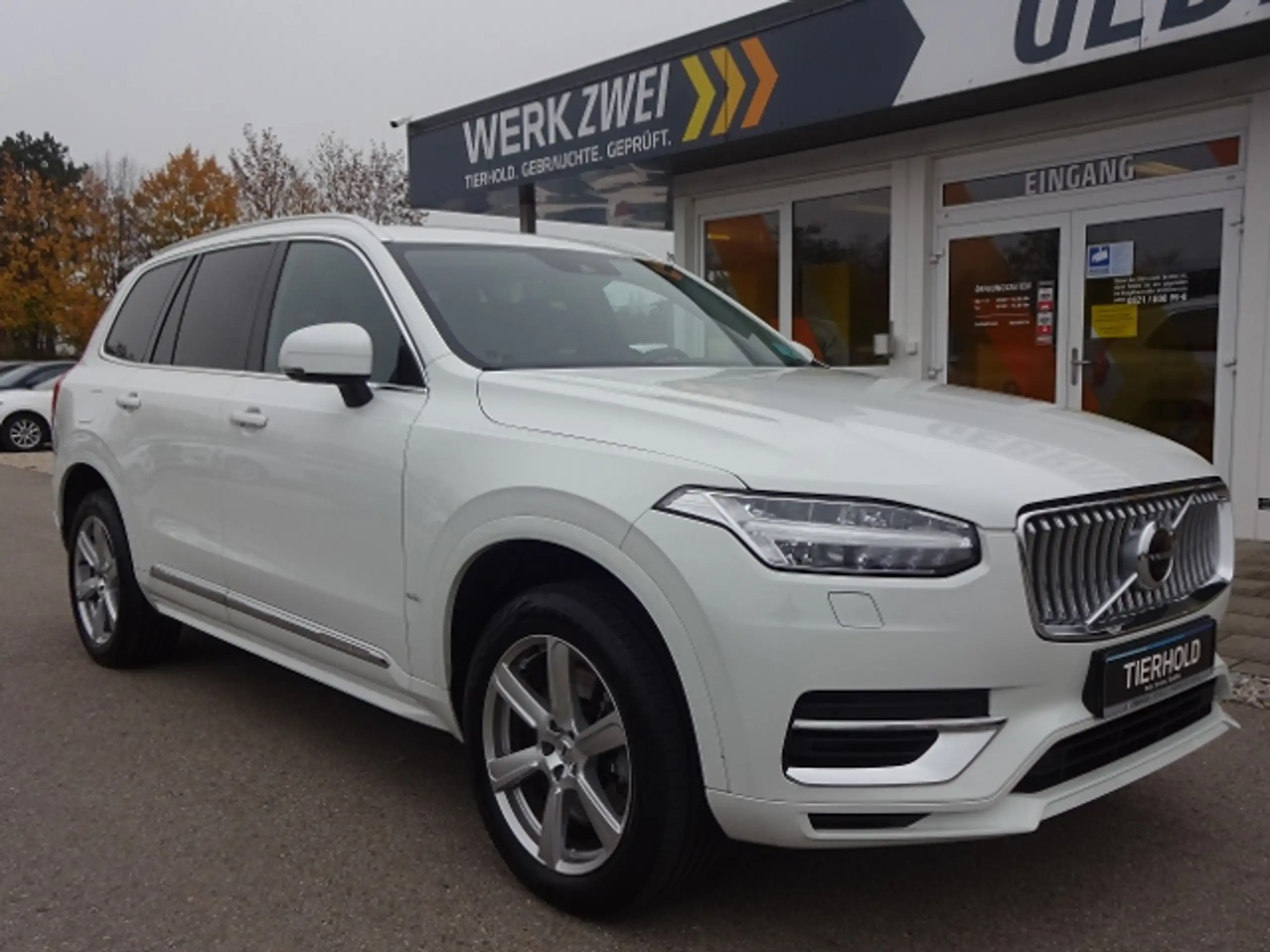 Volvo - XC90