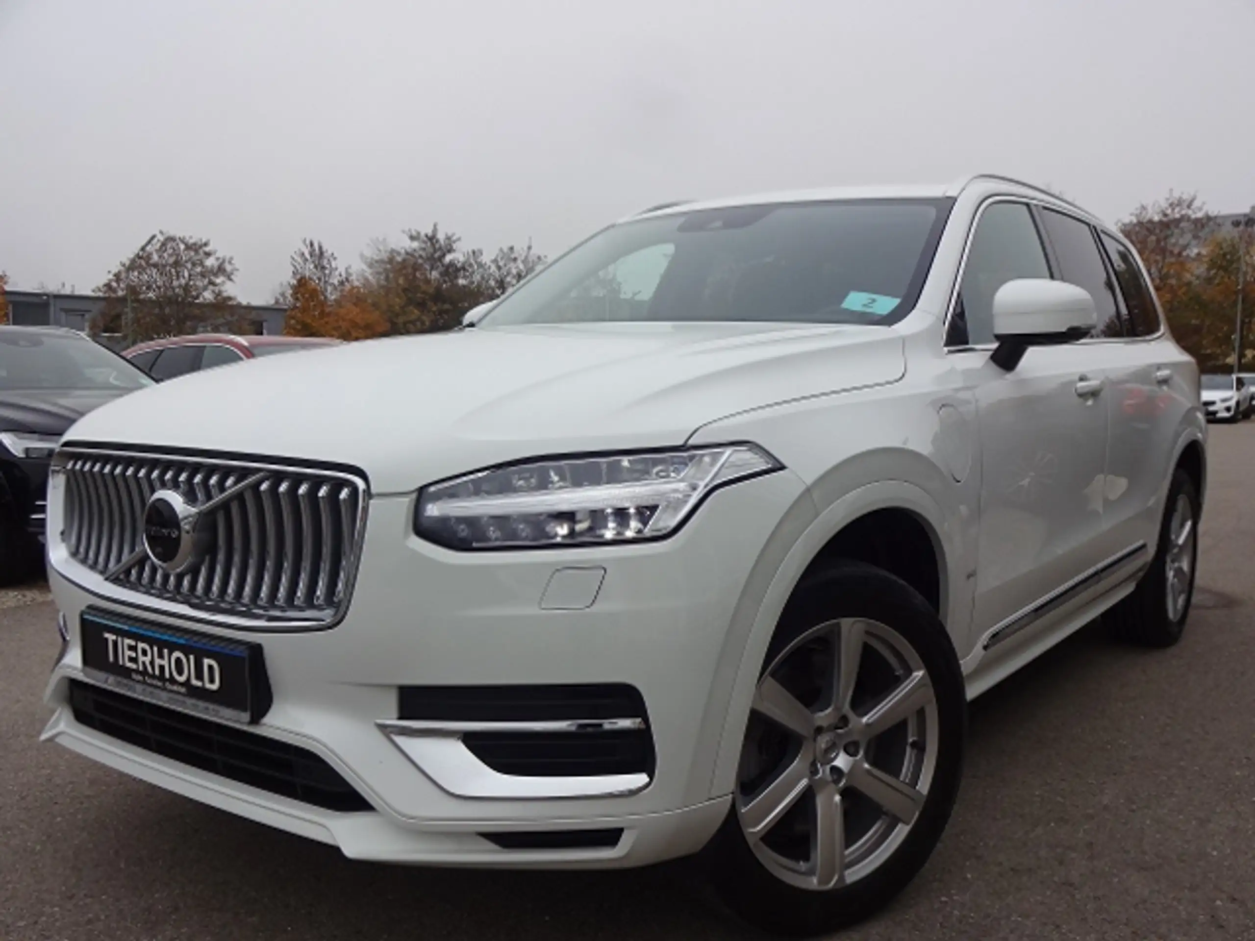 Volvo - XC90