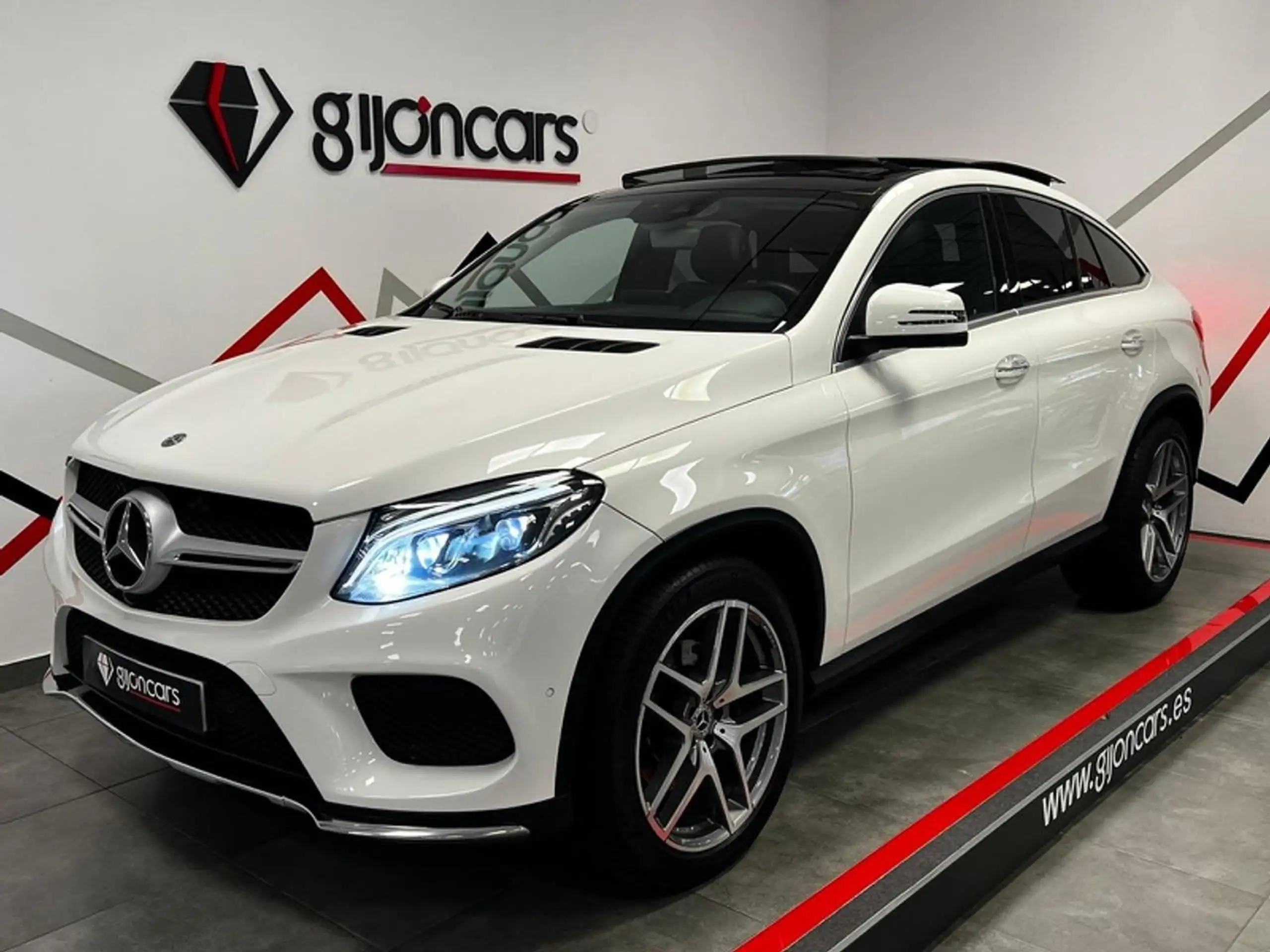 Mercedes-Benz - GLE 350