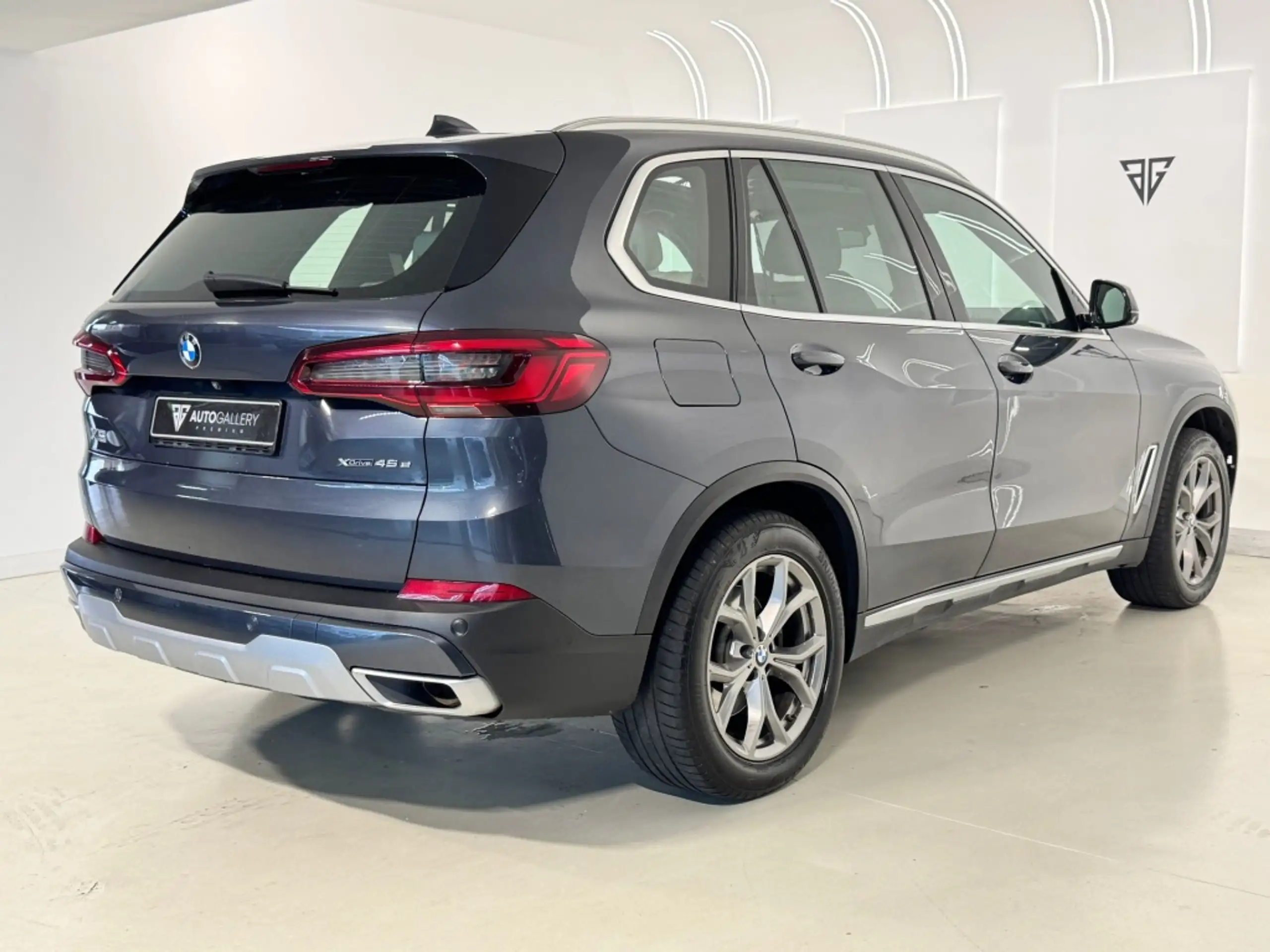 BMW - X5