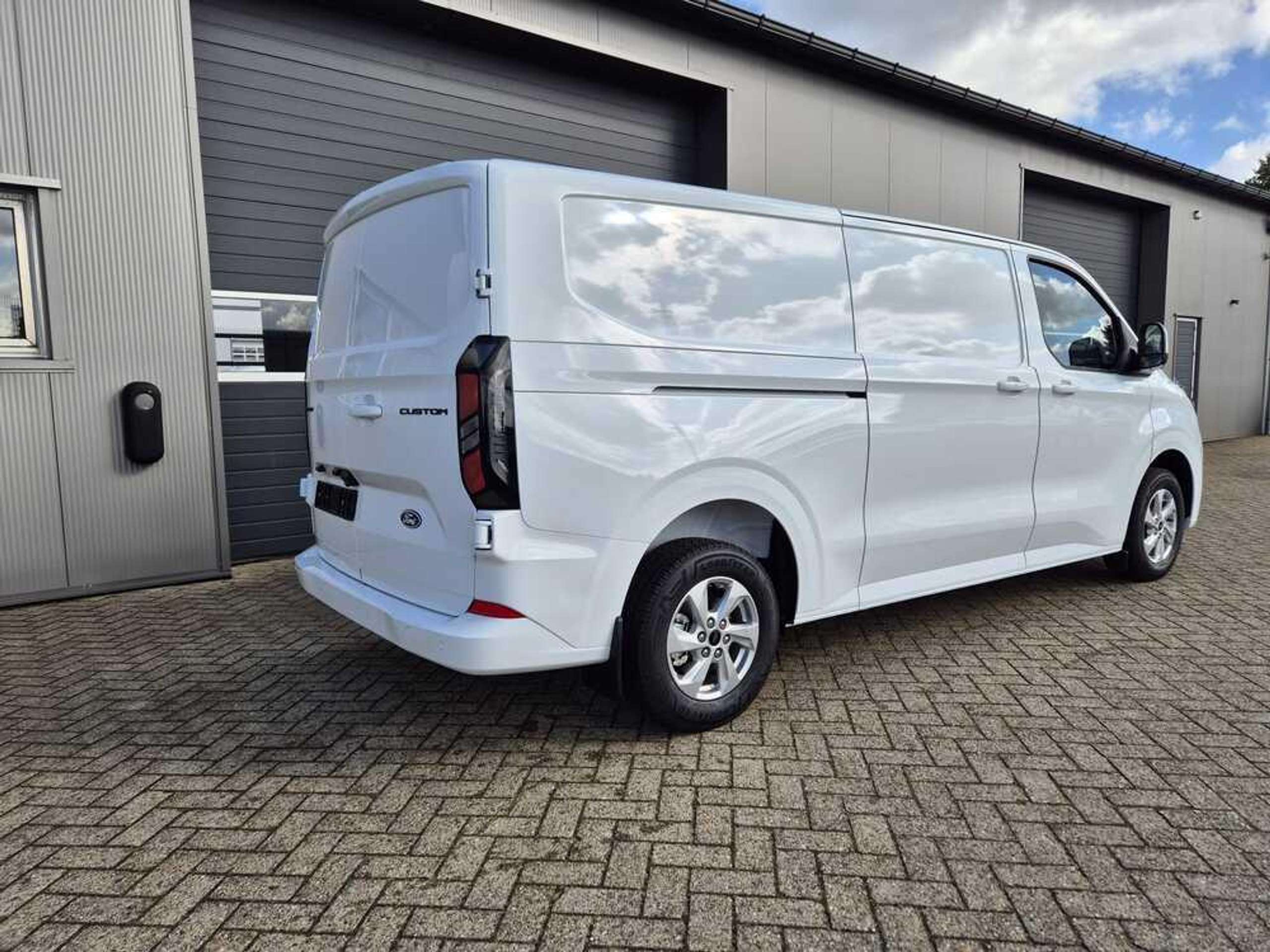 Ford - Transit Custom