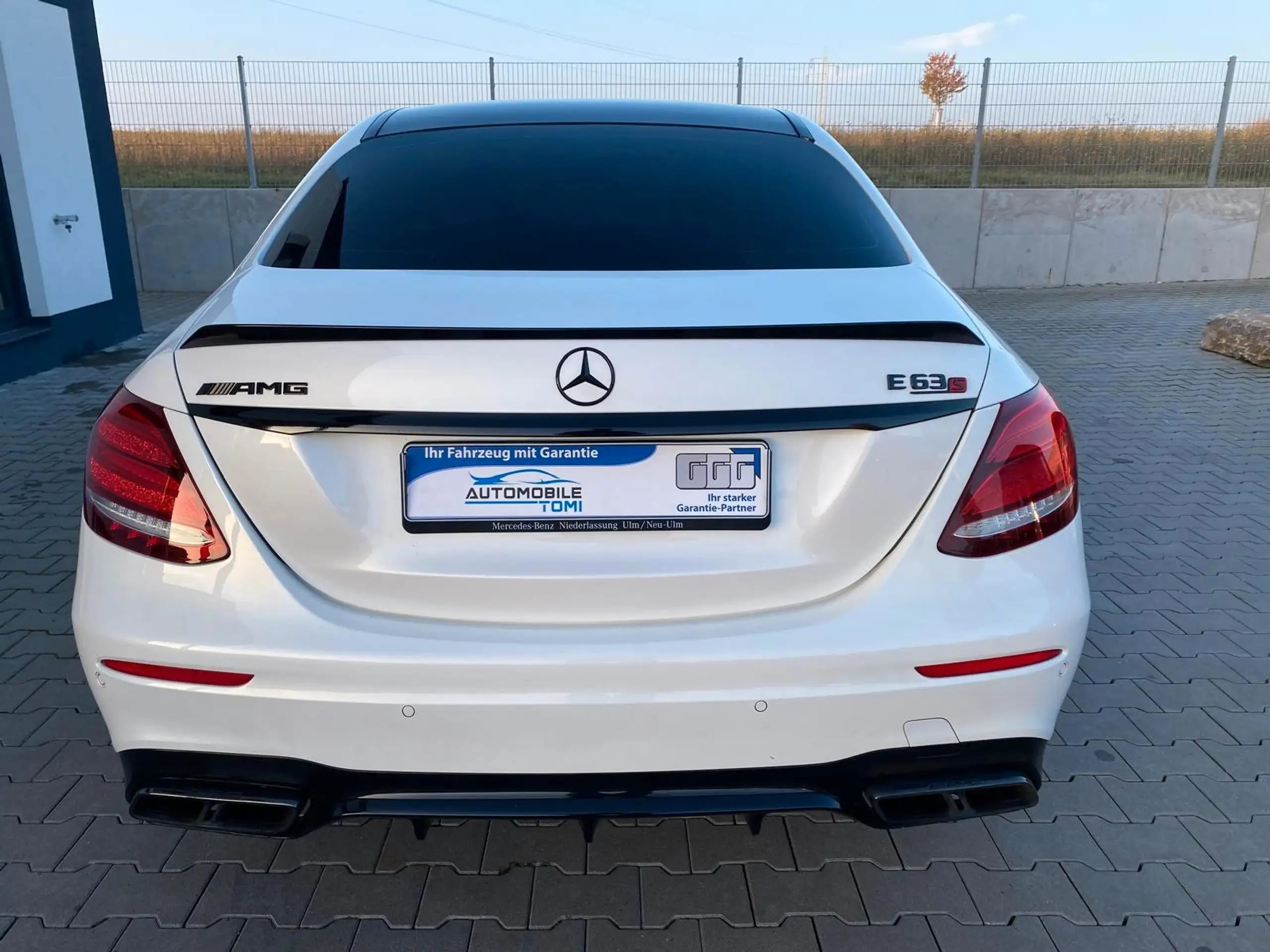 Mercedes-Benz - E 63 AMG