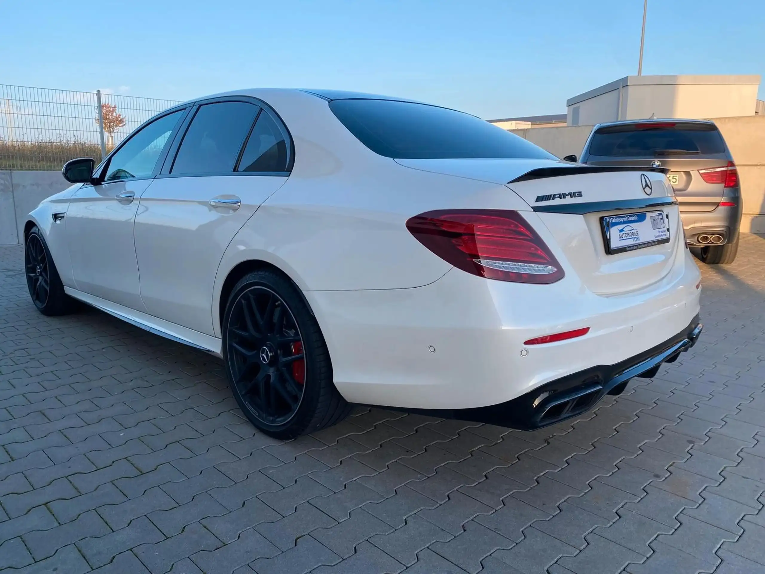 Mercedes-Benz - E 63 AMG