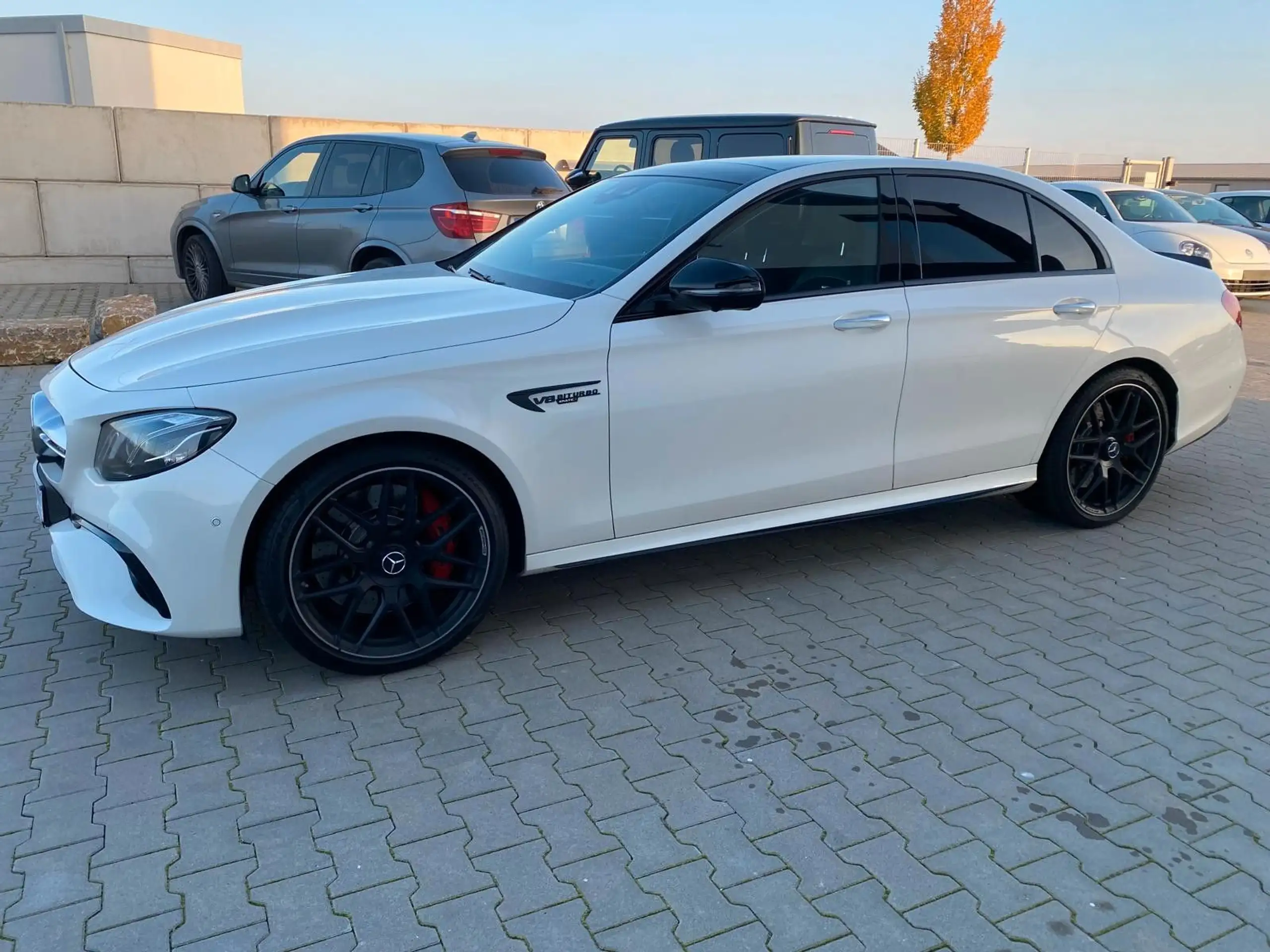 Mercedes-Benz - E 63 AMG