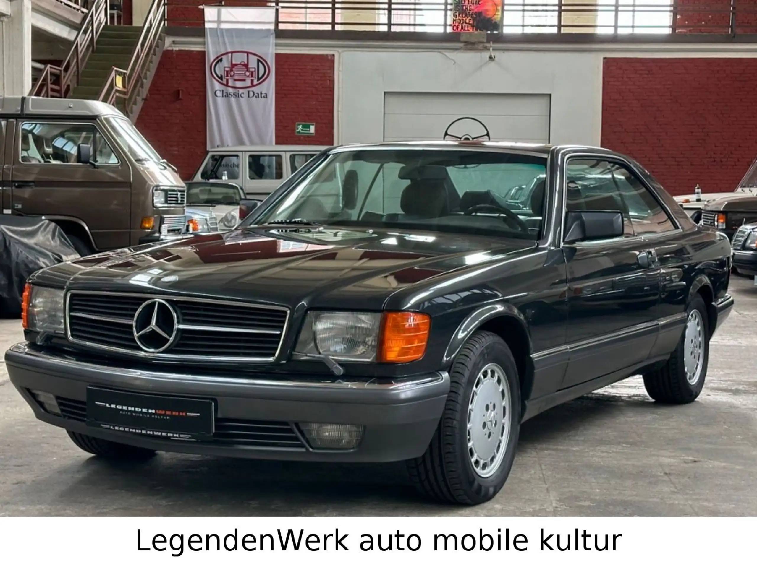 Mercedes-Benz - 560