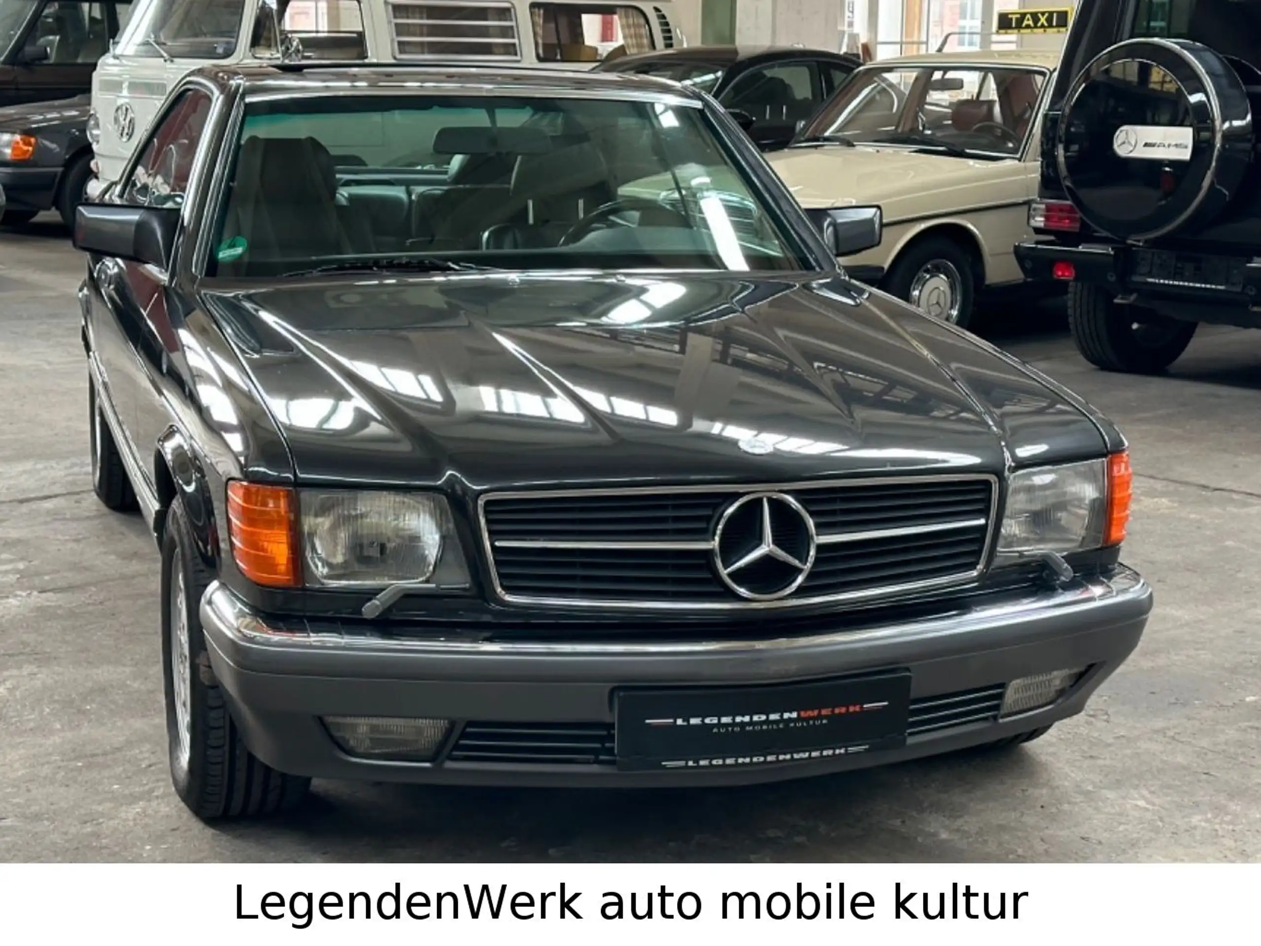 Mercedes-Benz - 560