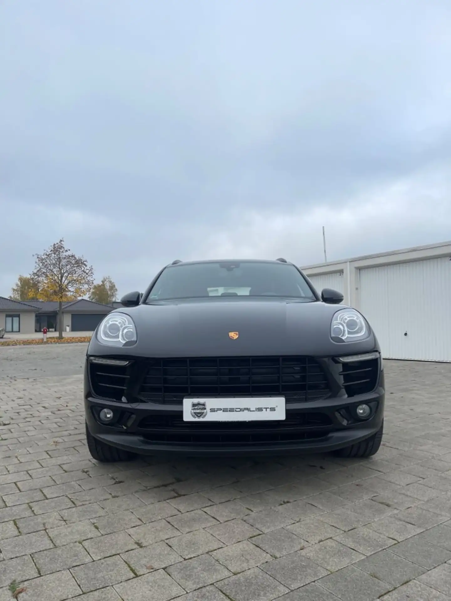 Porsche - Macan