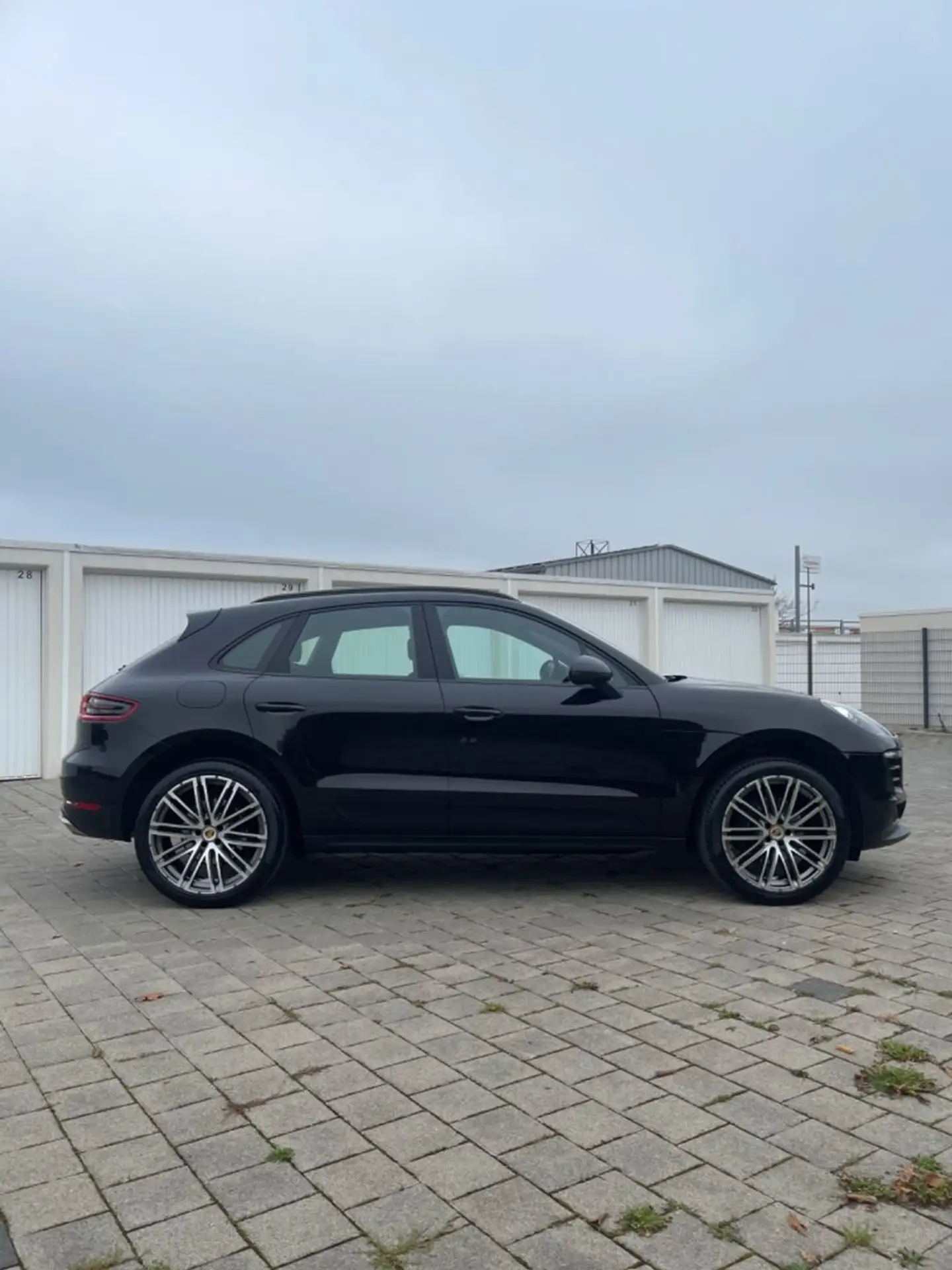 Porsche - Macan