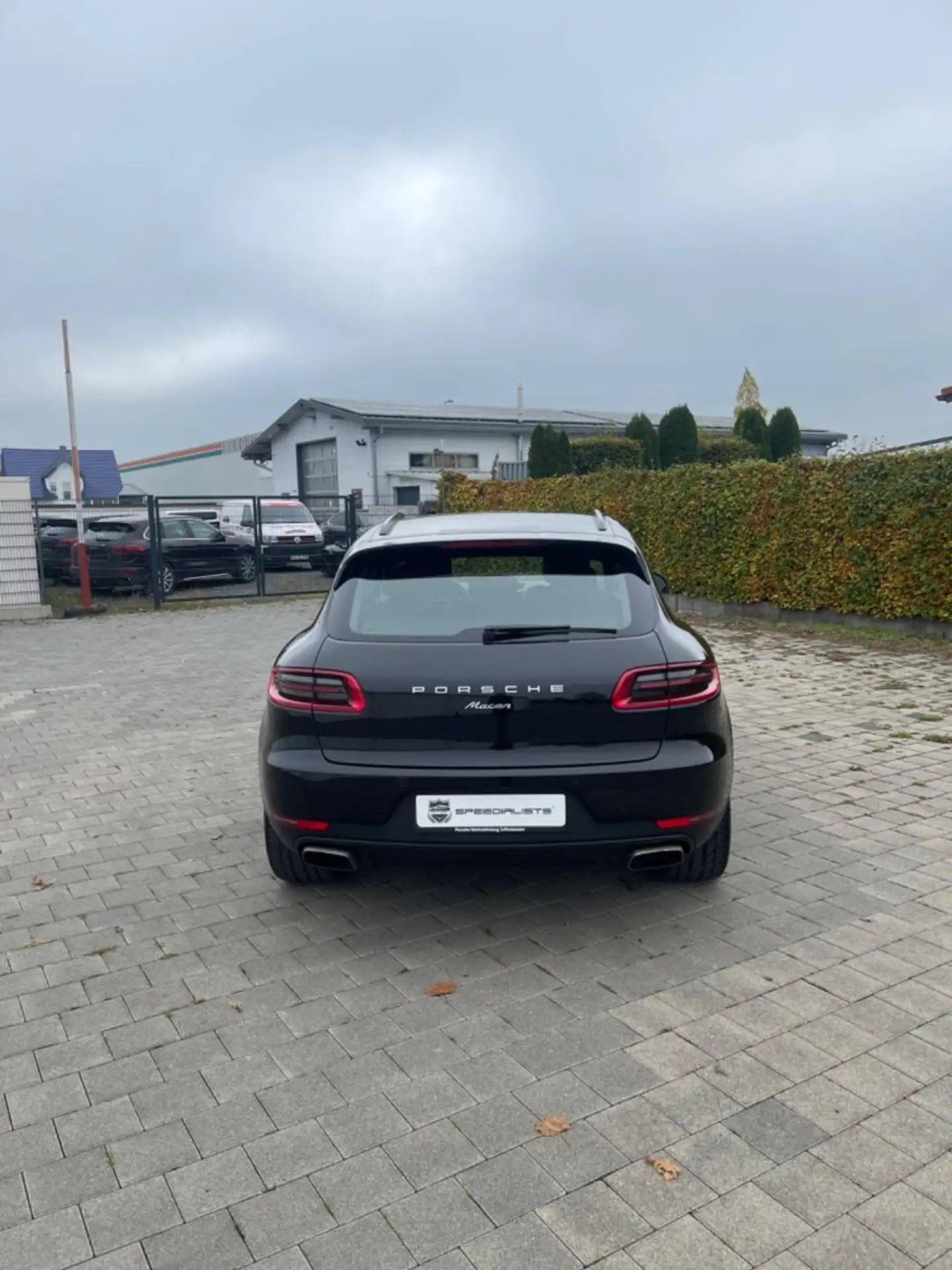 Porsche - Macan