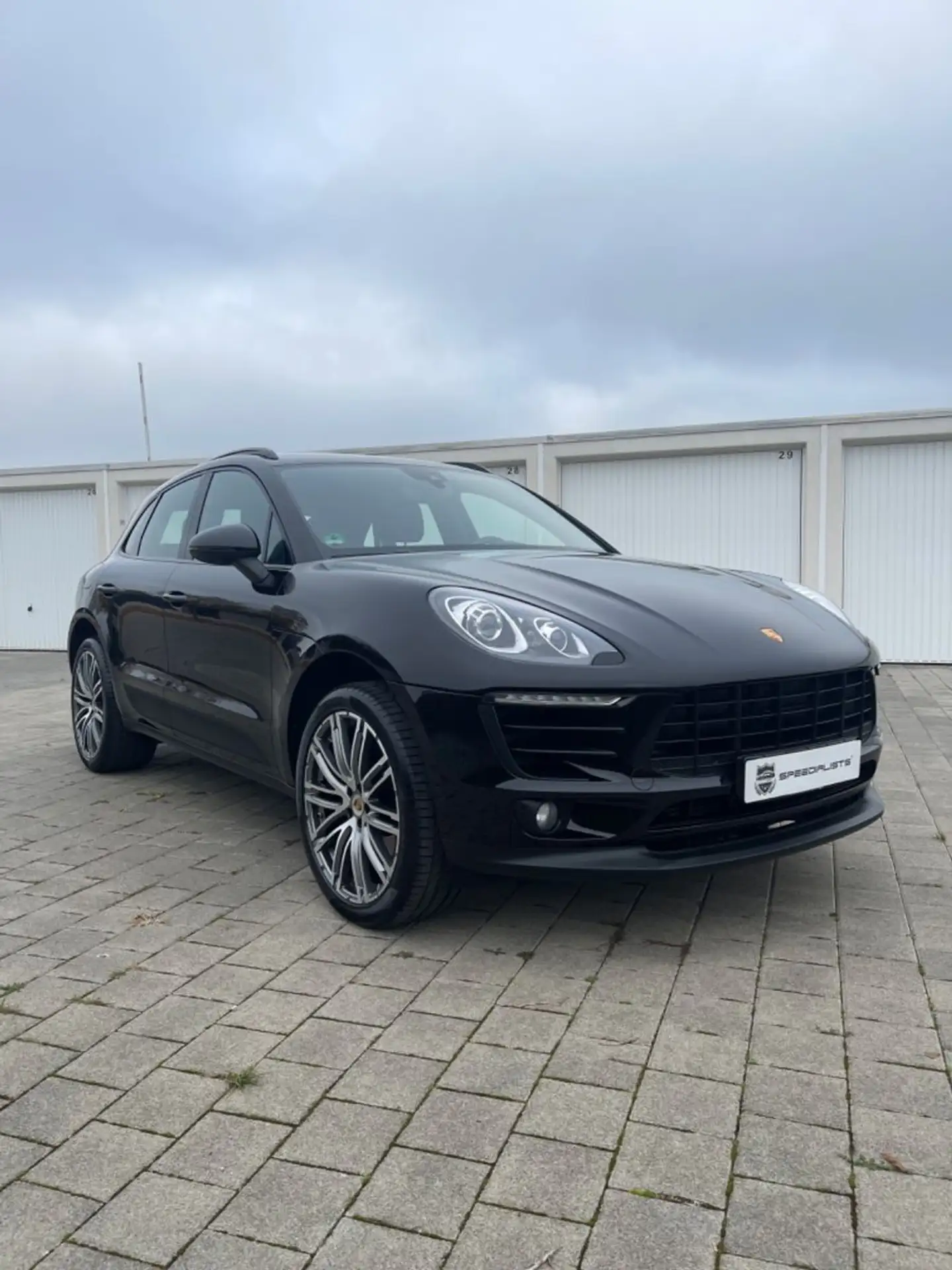 Porsche - Macan