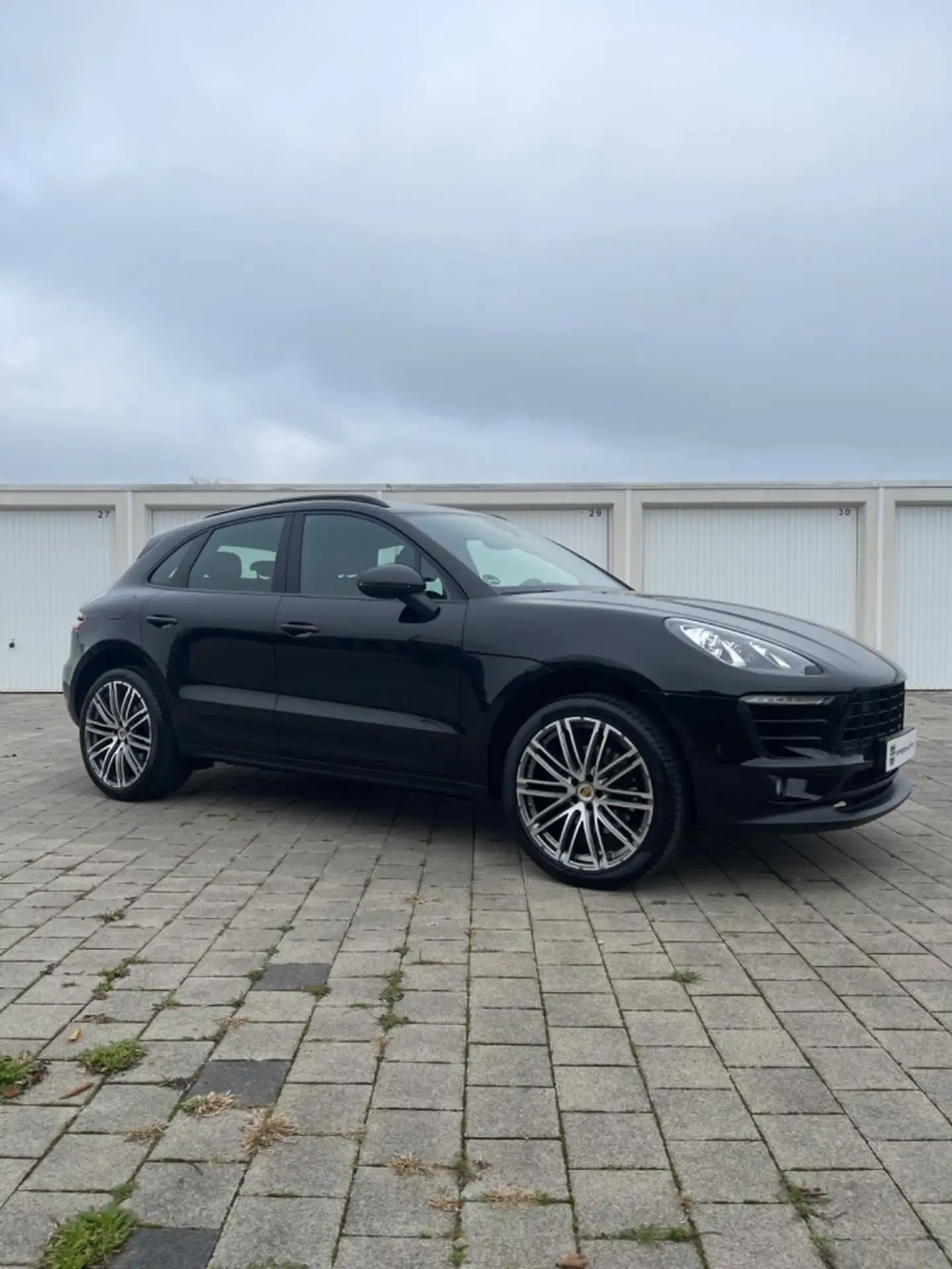 Porsche - Macan