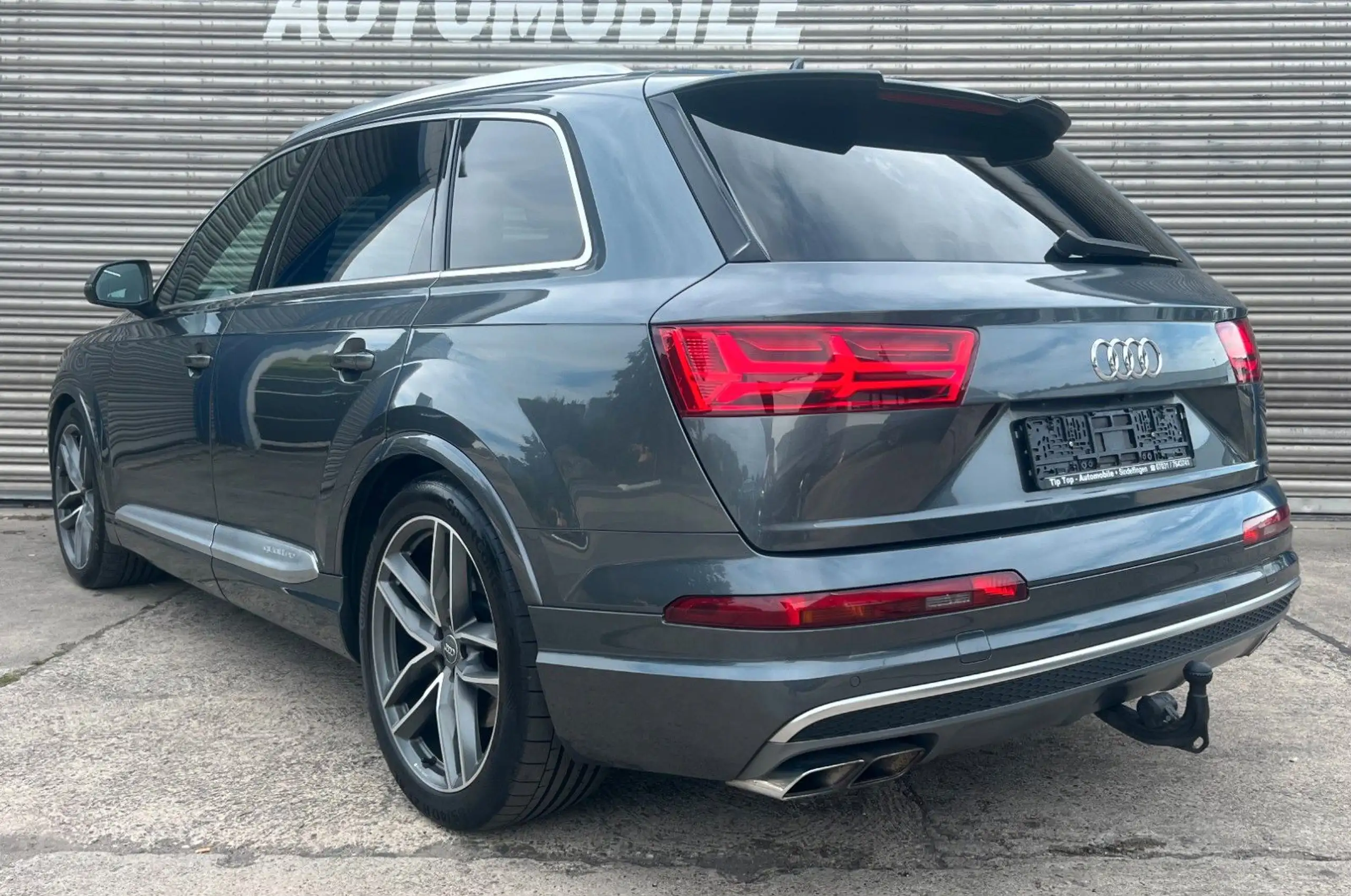 Audi - SQ7