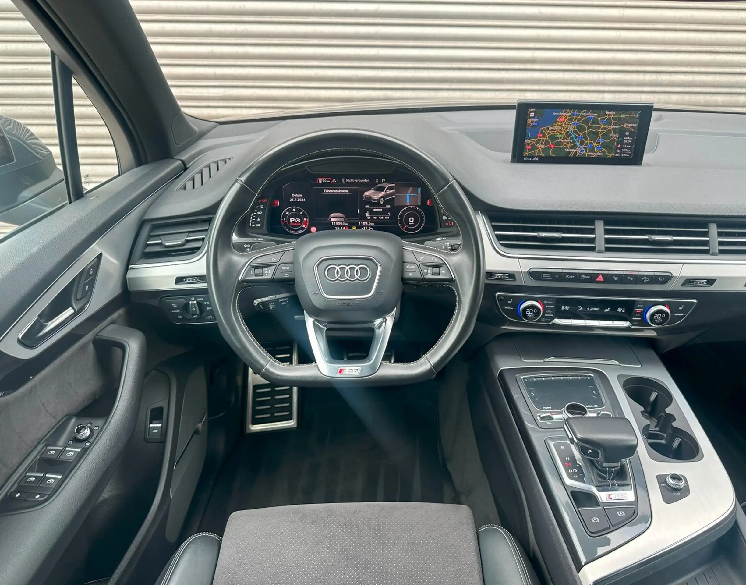 Audi - SQ7