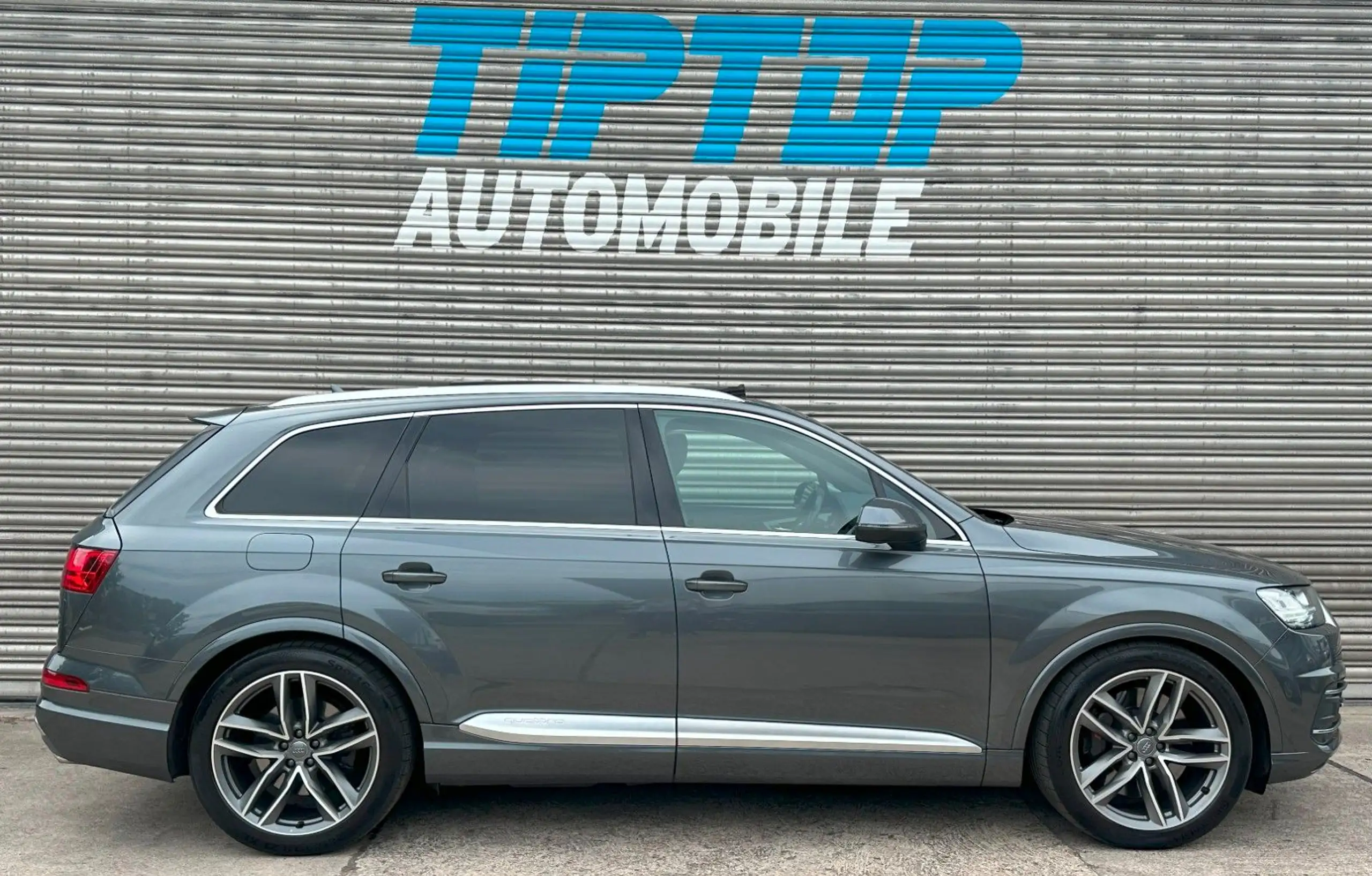 Audi - SQ7