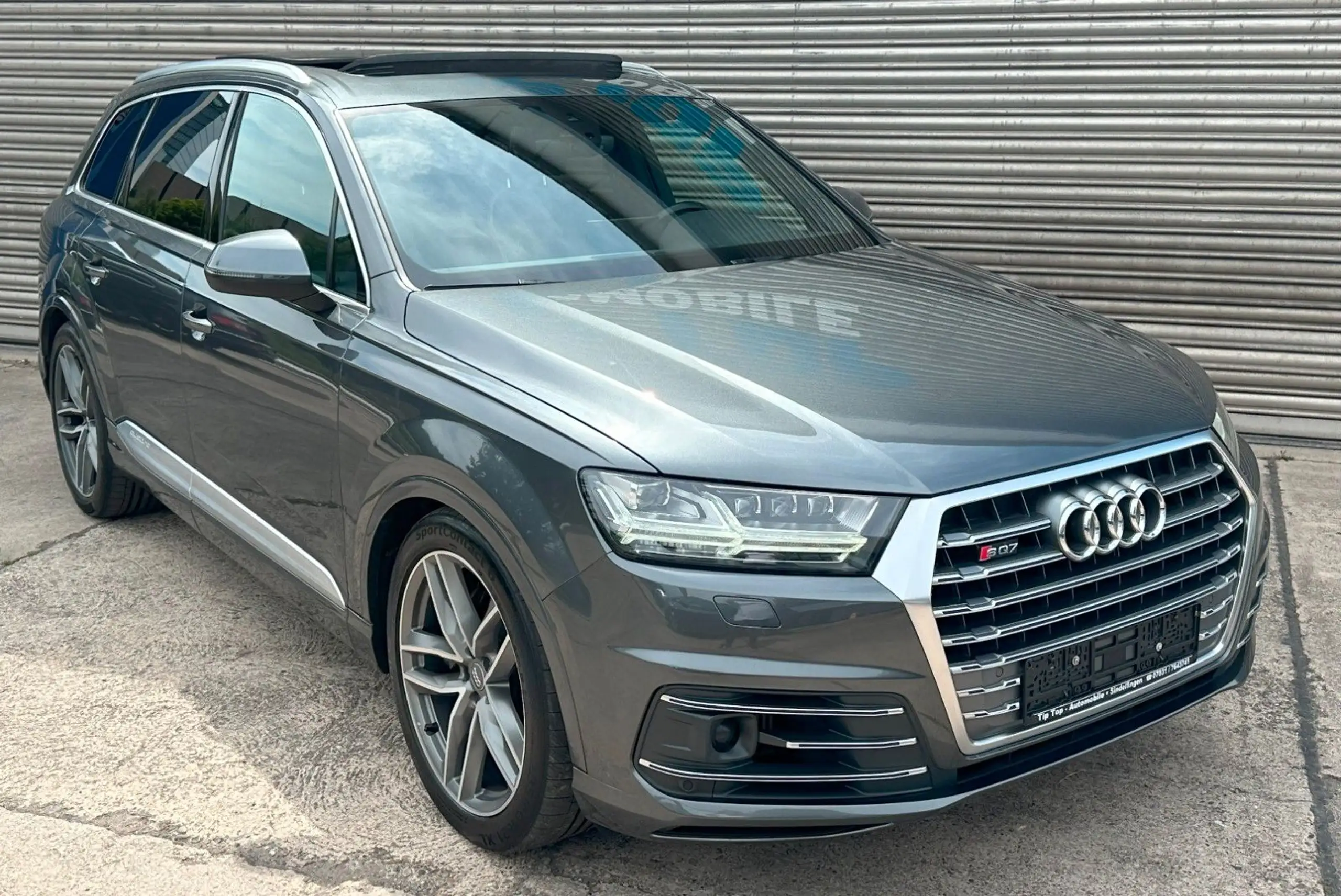 Audi - SQ7