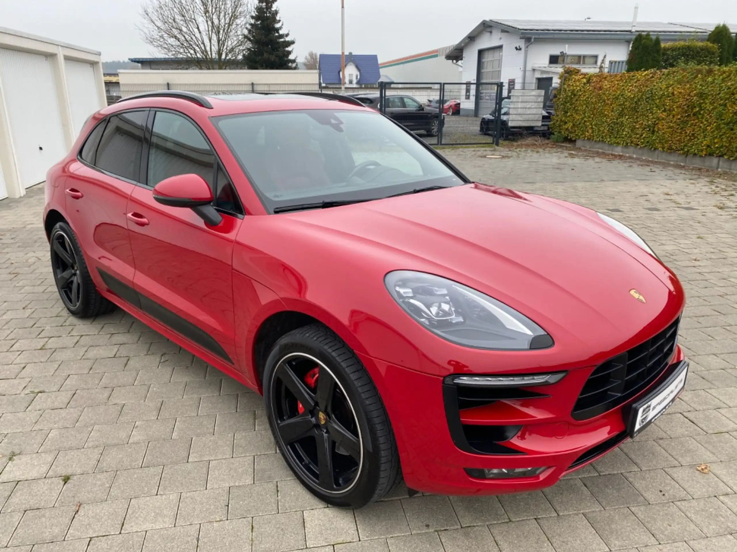 Porsche - Macan