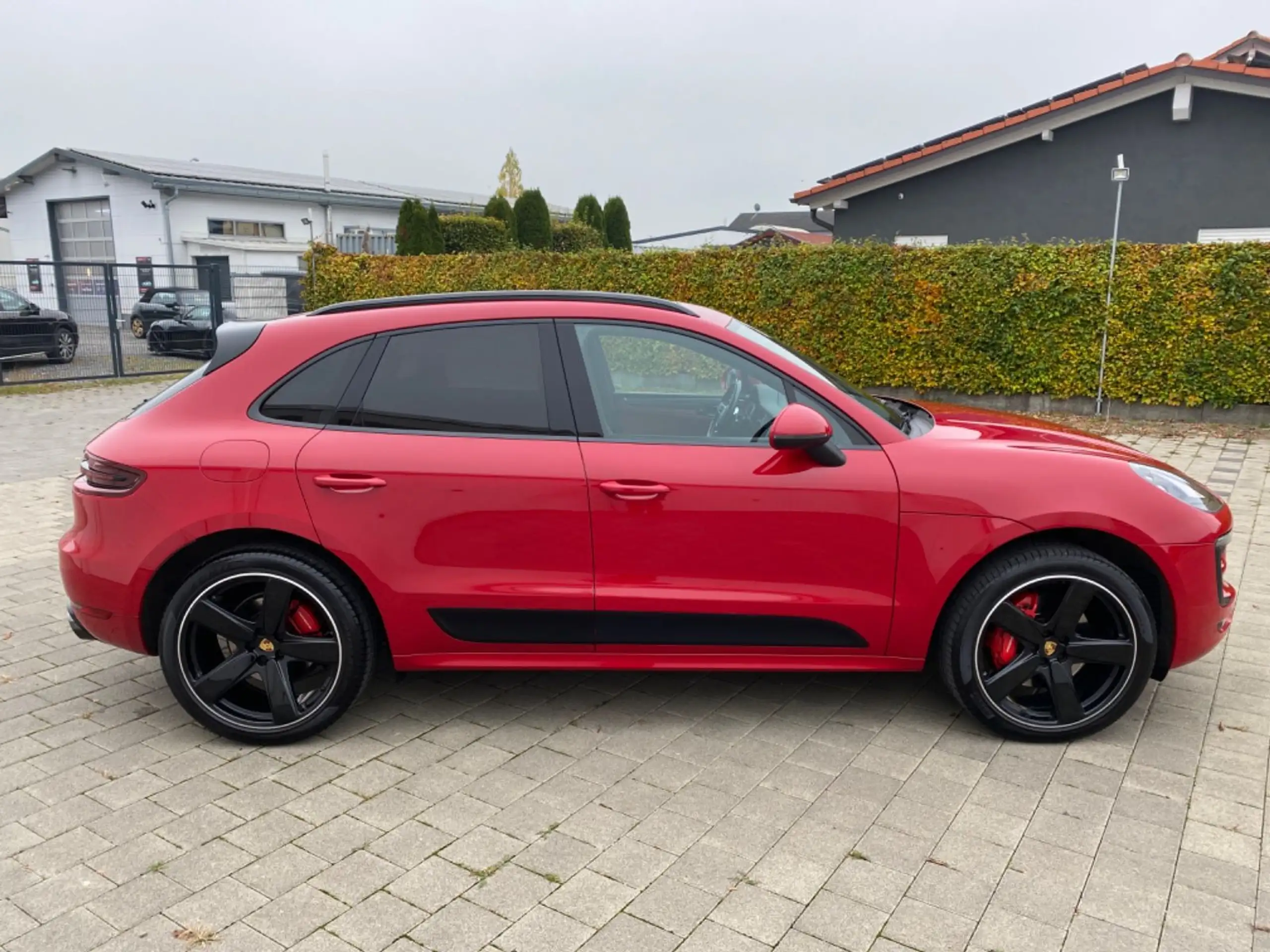 Porsche - Macan