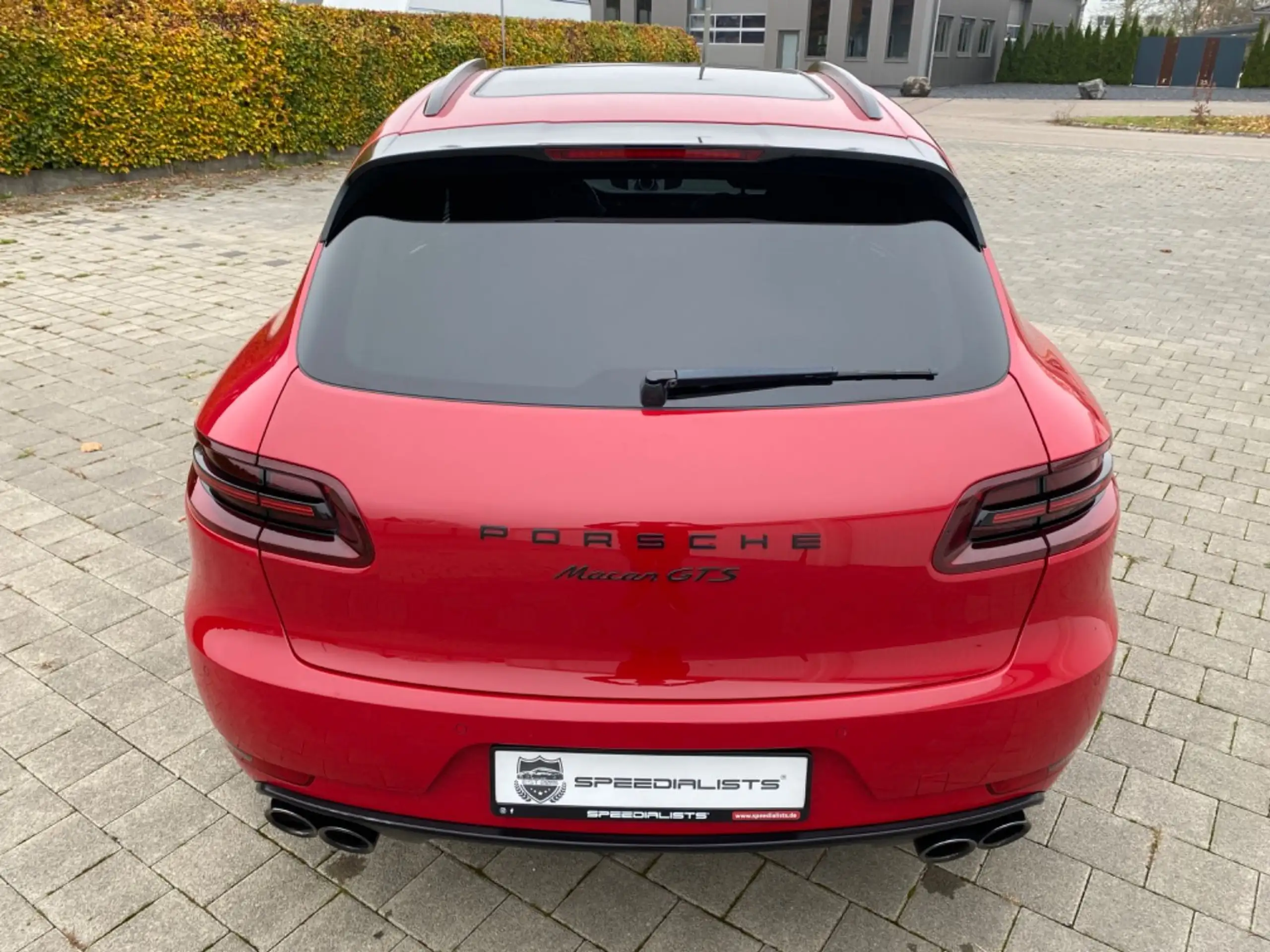 Porsche - Macan