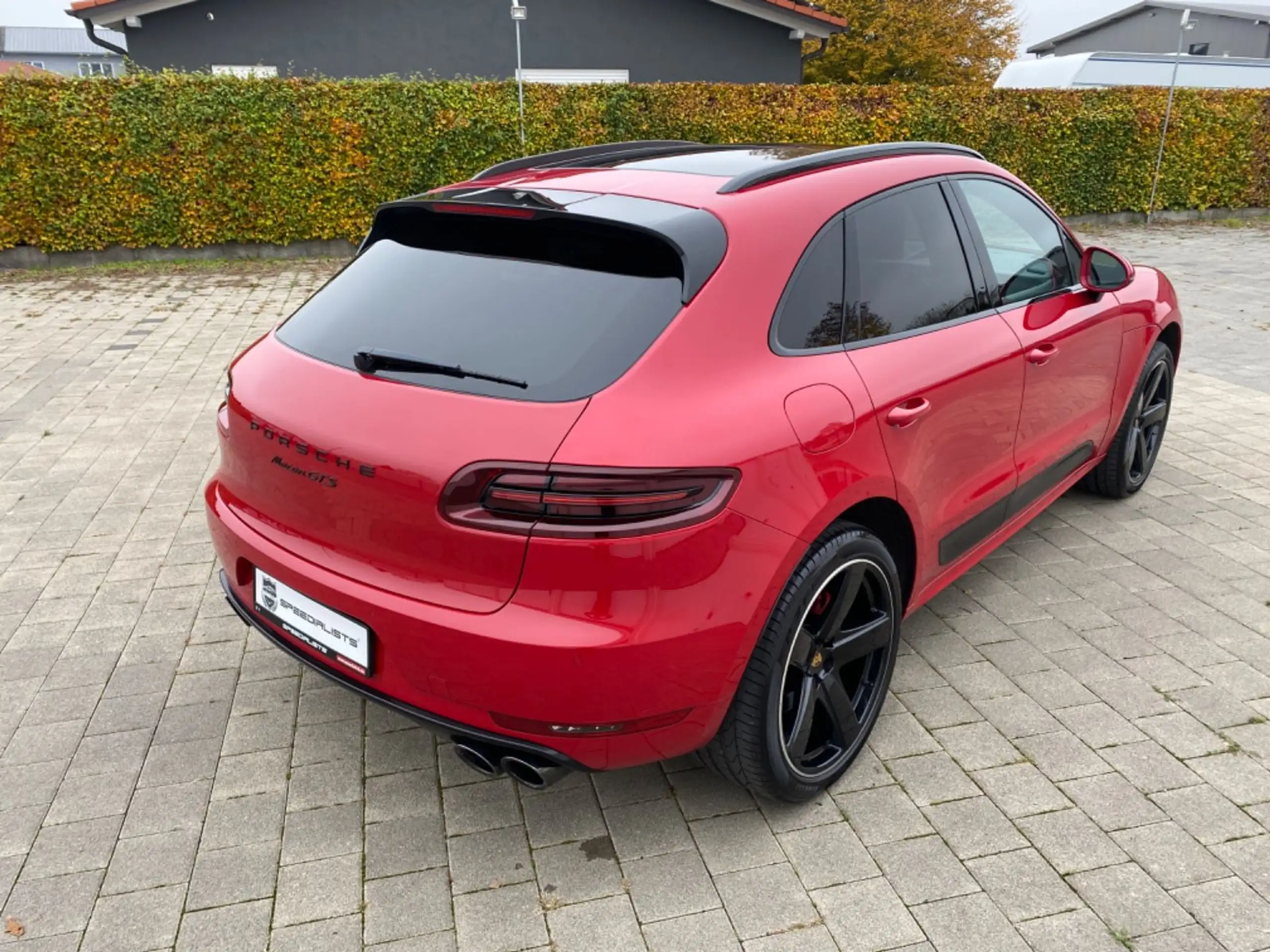 Porsche - Macan