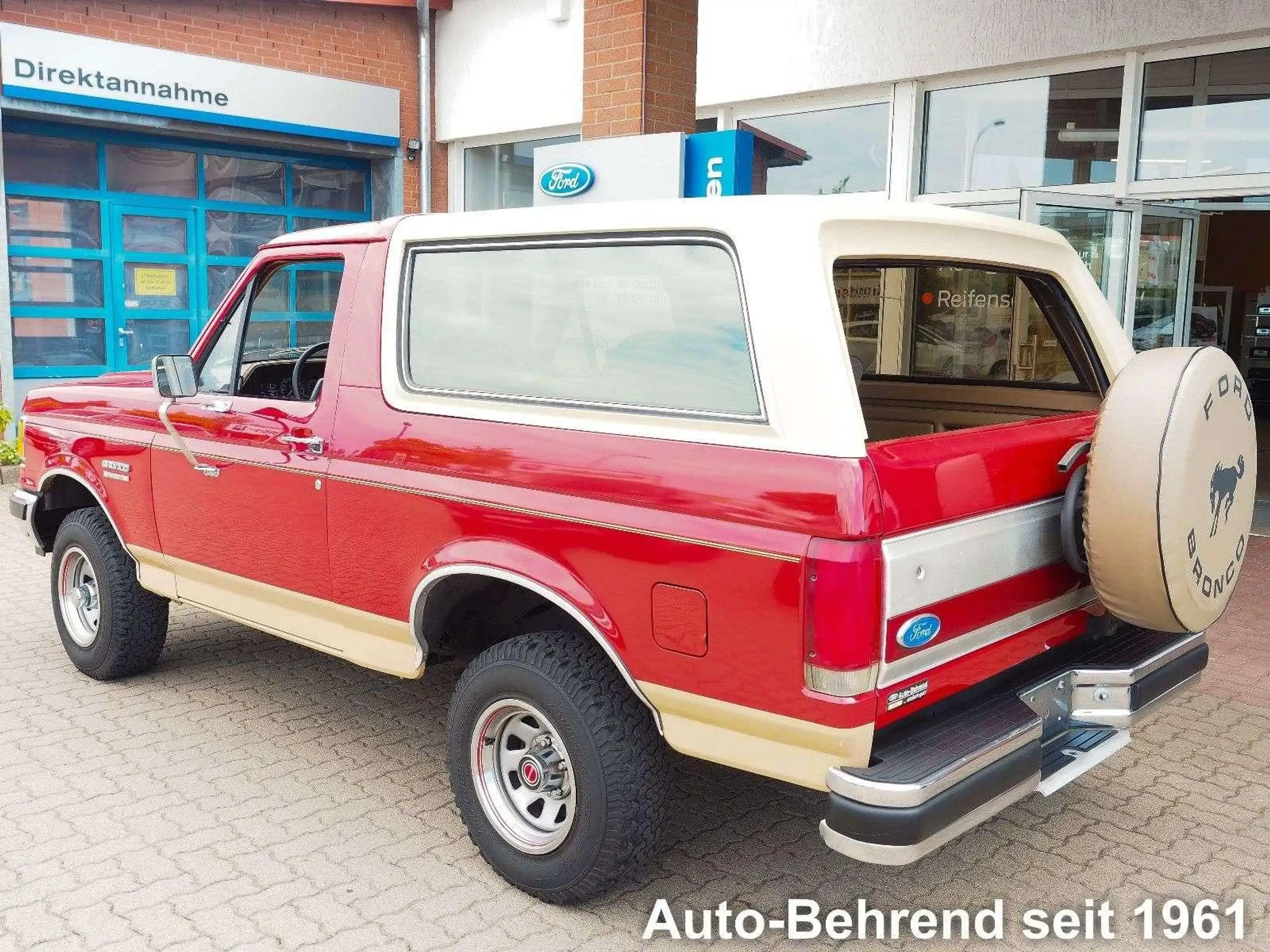 Ford - Bronco